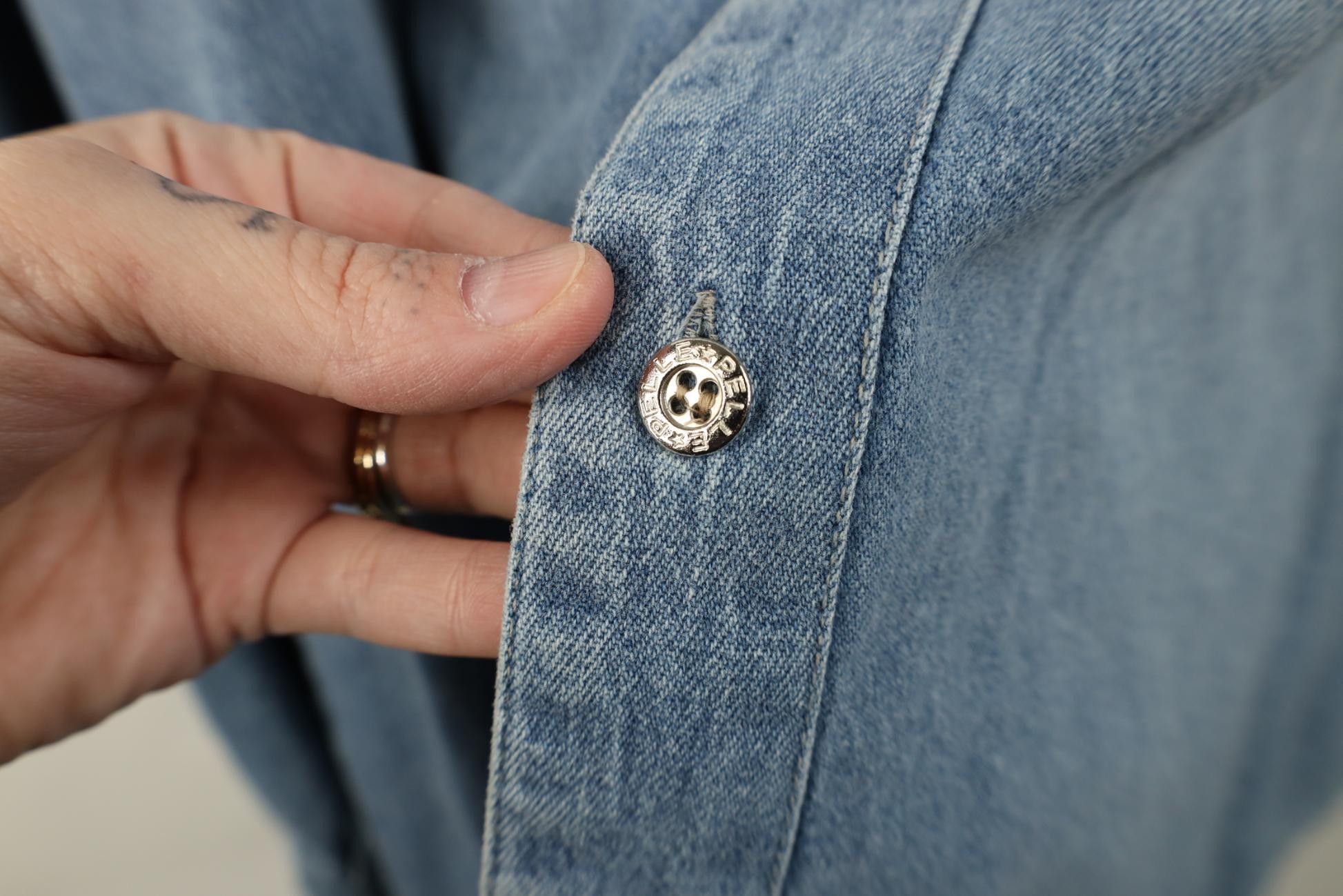 Pelle Pelle Deadstock Vintage 90s Pelle Pelle Collared Button Shirt Size US M / EU 48-50 / 2 - 9 Thumbnail