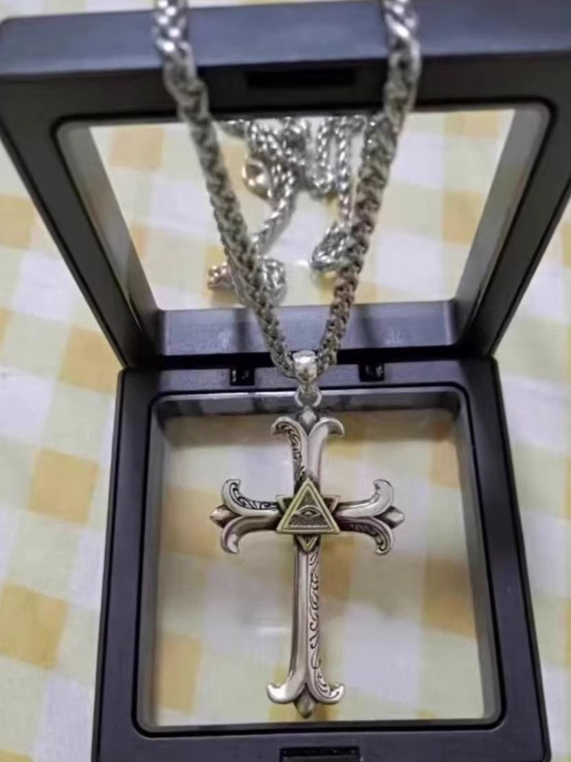 VIBE Chrome Cross Necklace Vintage chain Size ONE SIZE - 1 Thumbnail