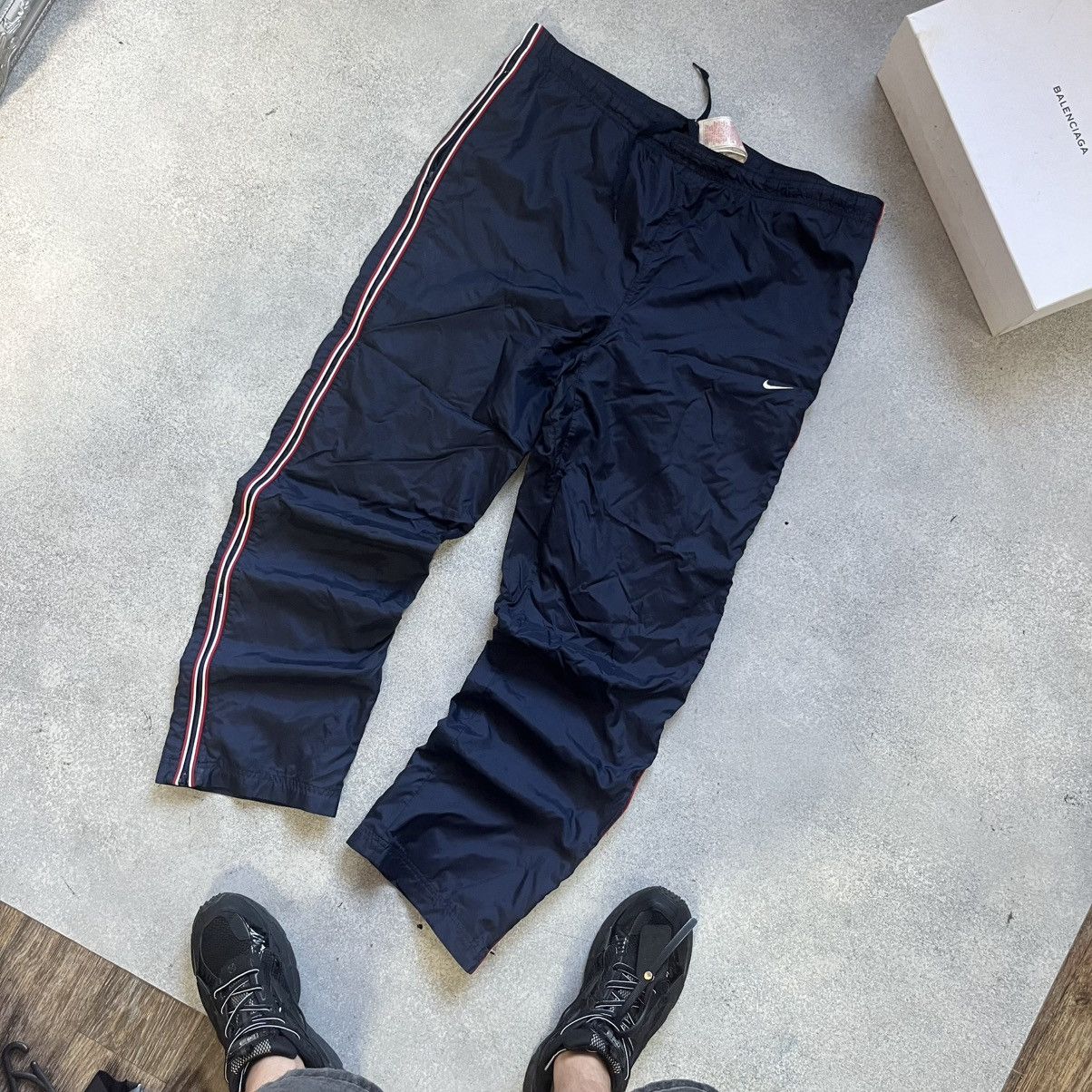 Nike Vintage Nike Track Pants Nylon Drill Y2K Style Size US 30 / EU 46 - 2 Thumbnail