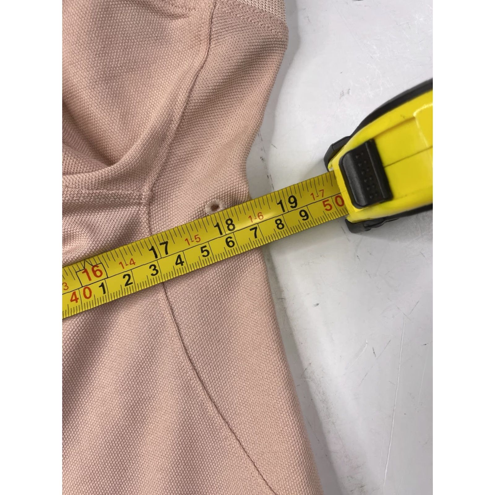 Lululemon VINTAGE Lululemon Breathable Polo Shirt Men’s Small Pink Athletic Performance Shirt (S) Size US S / EU 44-46 / 1 - 6 Thumbnail