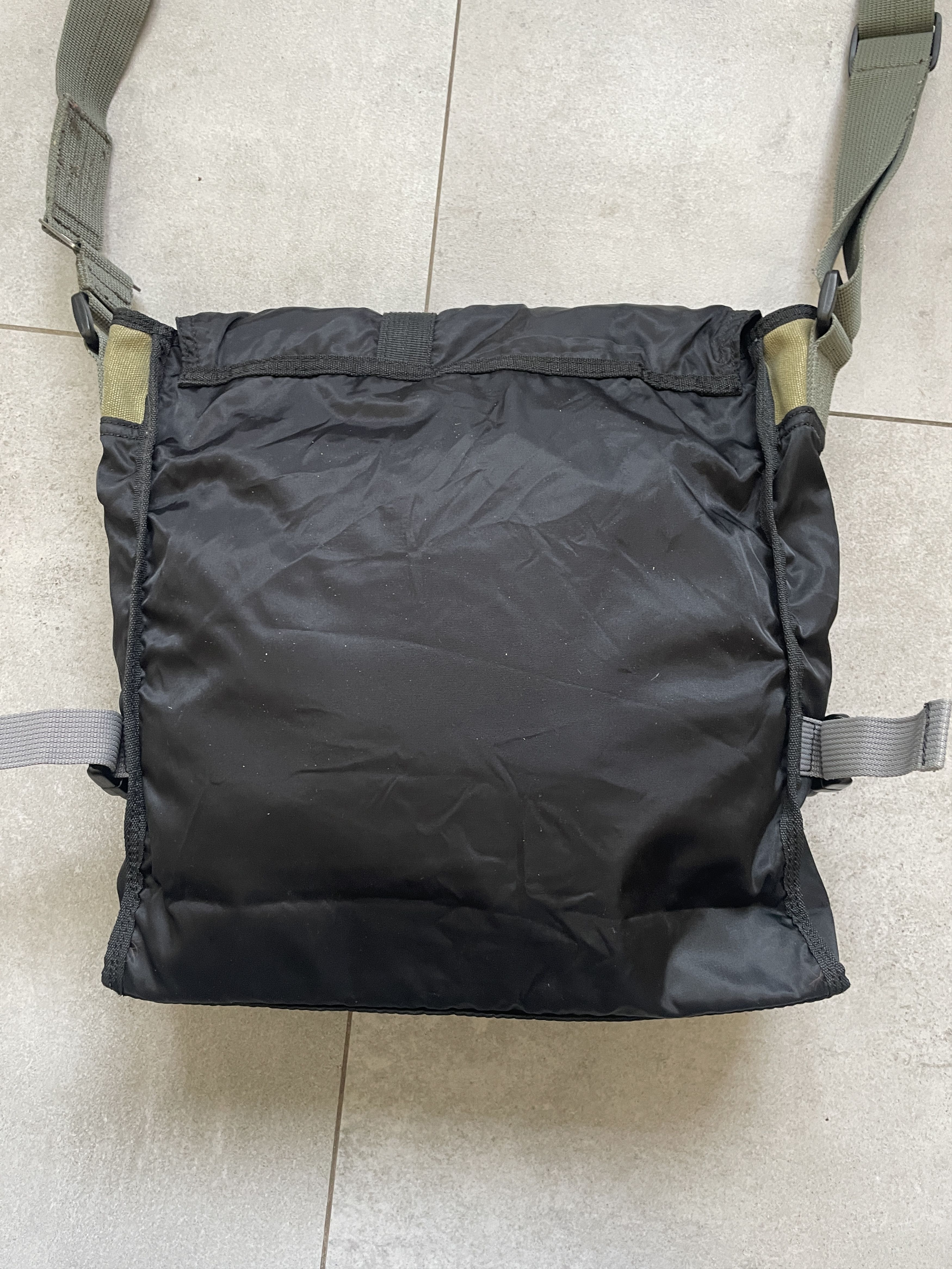Diesel Y2K DIESEL MILITARY UTILITY CROSSBODY SHOULDER BAG SLINK Size ONE SIZE - 8 Thumbnail