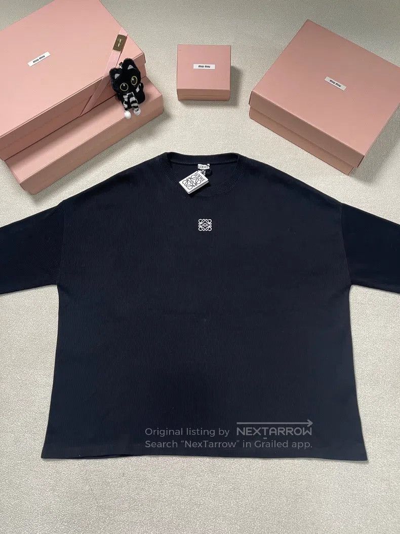 Loewe Loewe Solid Color Loose Round Neck Long Sleeve T-Shirt Size US L / EU 52-54 / 3 - 1 Thumbnail