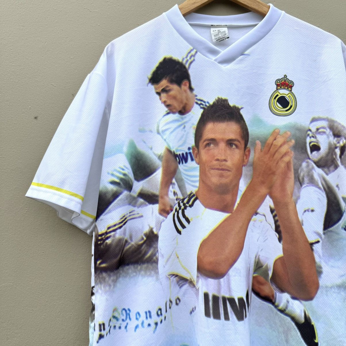 Vintage Vintage real madrid ronaldo football jersey Size US XL / EU 56 / 4 - 2 Thumbnail