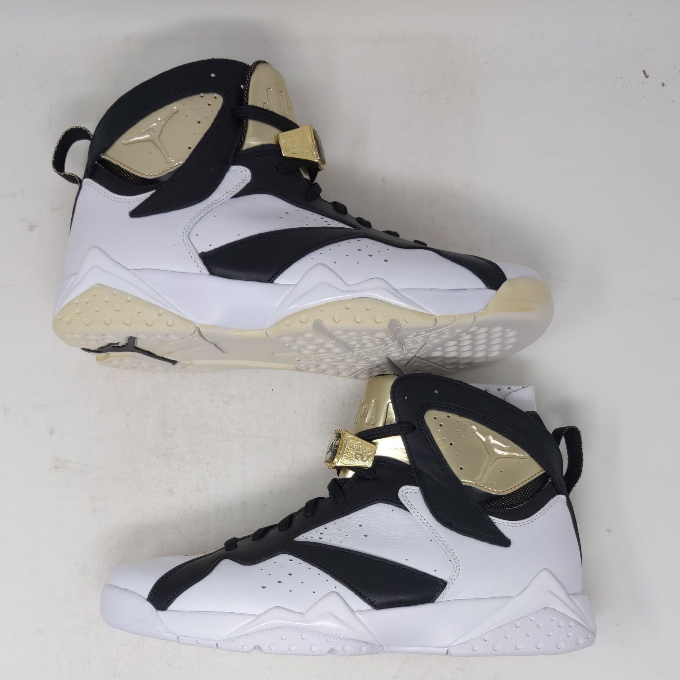 Air Jordan Retro Champagne