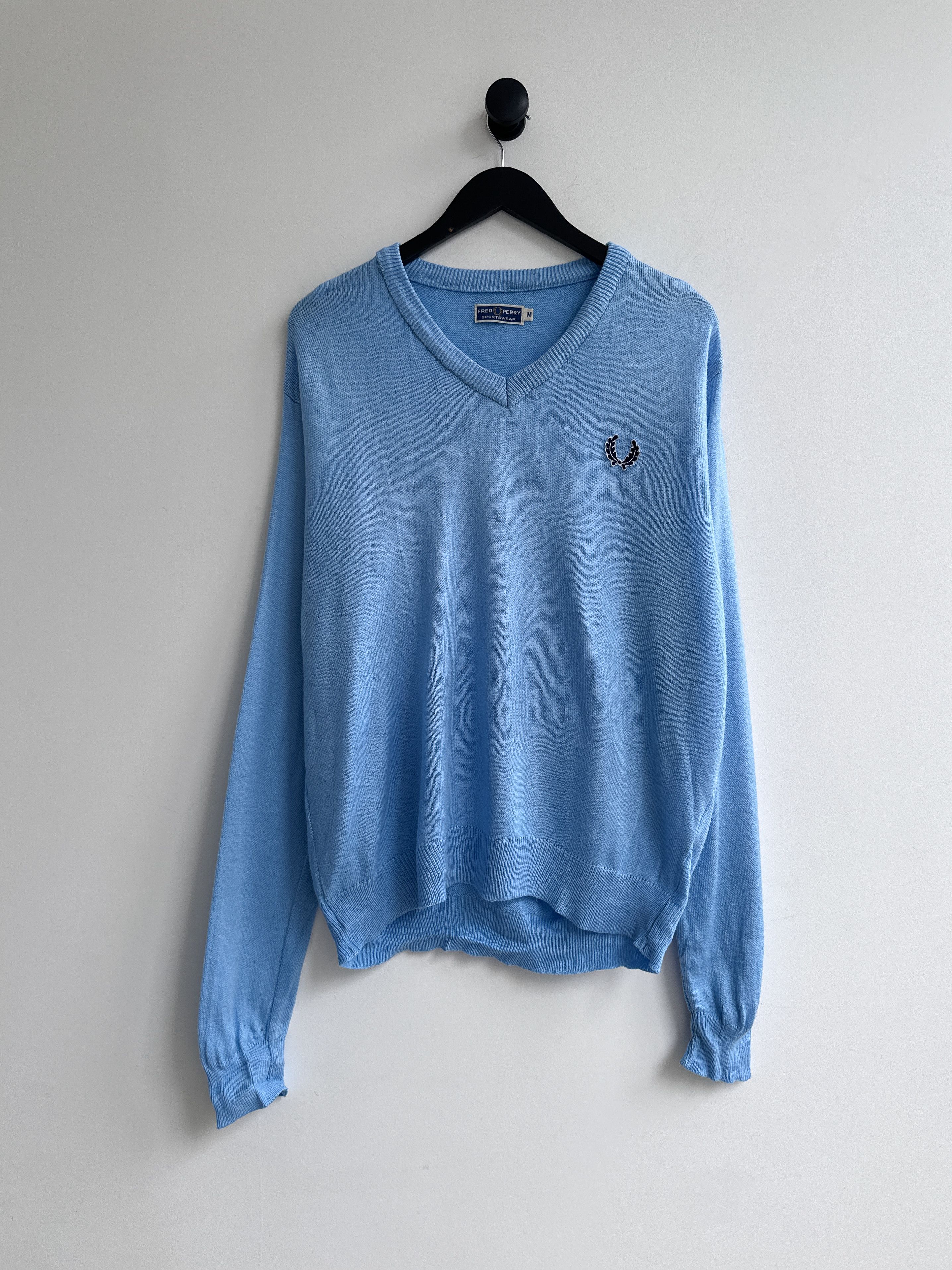Fred Perry Vintage Fred Perry V Neck Pullover Jumper Sweater Size US M / EU 48-50 / 2 - 1 Thumbnail