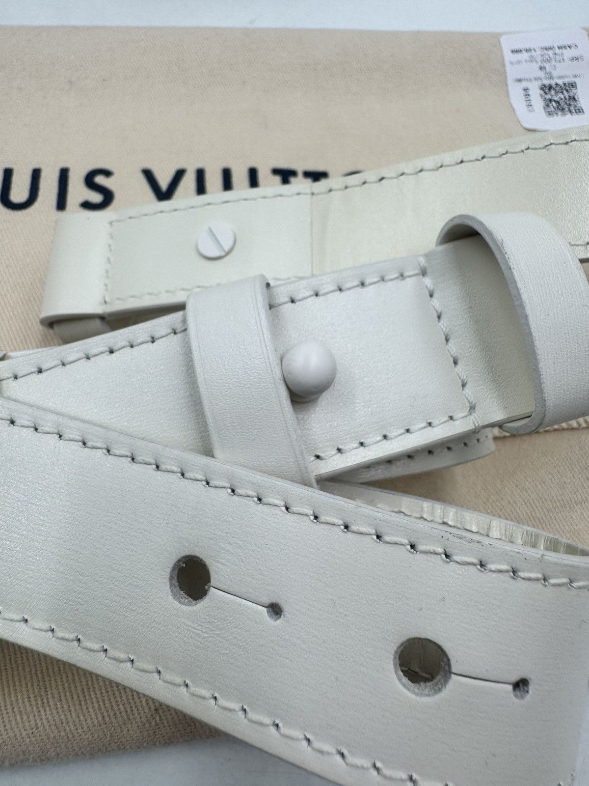 Louis Vuitton Louis Vuitton Utility Side CrossBody Bag Size ONE SIZE - 12 Thumbnail