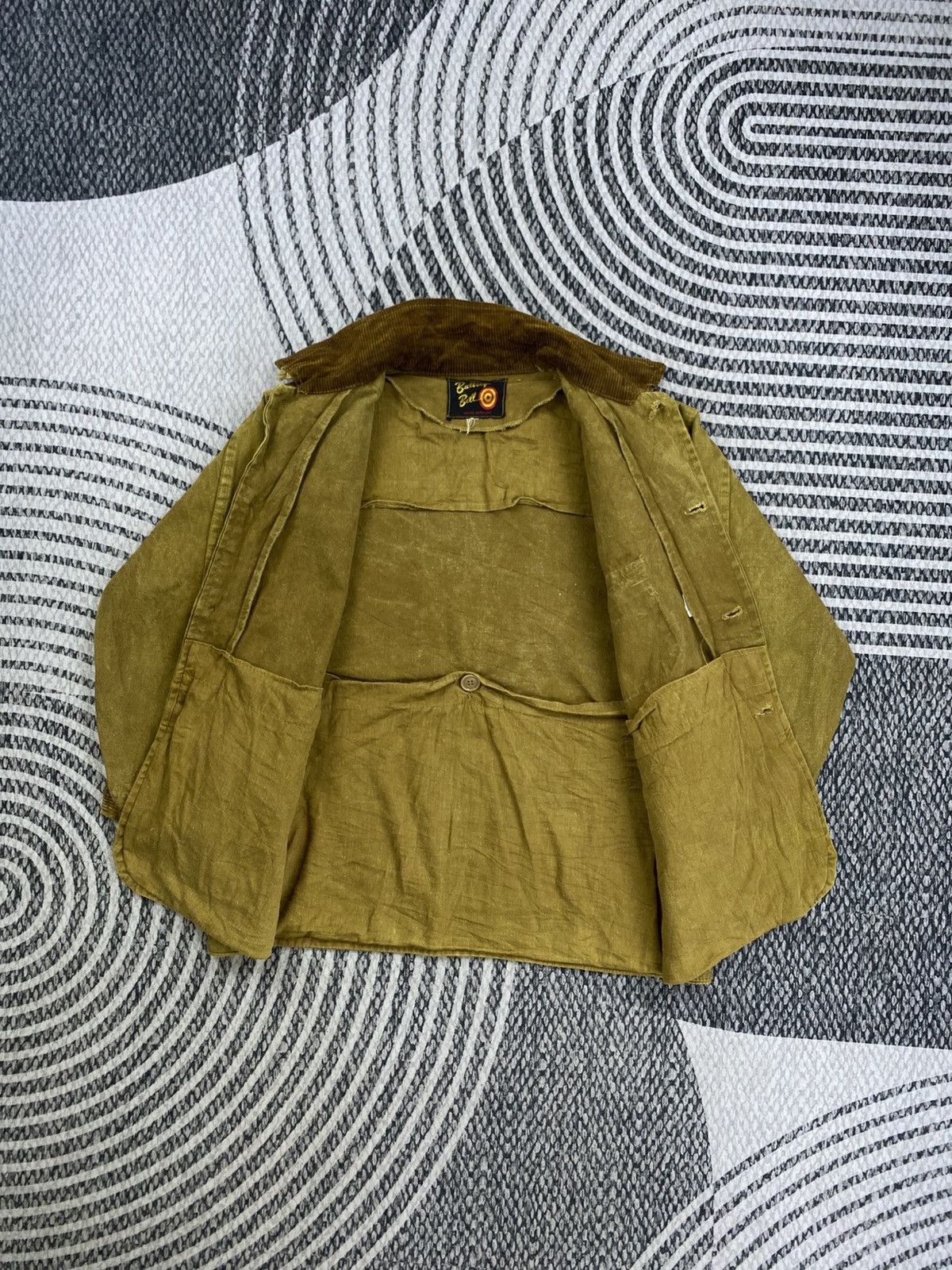 Japanese Brand Vintage Bullseye Bill Double Pocket Button Hunting Jacket Size US M / EU 48-50 / 2 - 6 Thumbnail