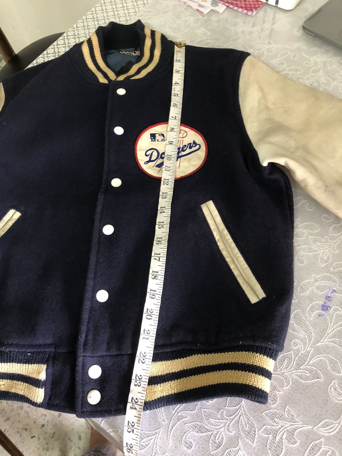 MLB Vintage 90s MLB Dodgers Varsity Arm Leather Tag Stadium Size US M / EU 48-50 / 2 - 20 Thumbnail