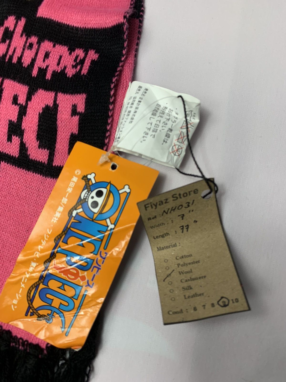 One Piece One Piece Scarf / Muffler / Neckwear Size ONE SIZE - 5 Thumbnail