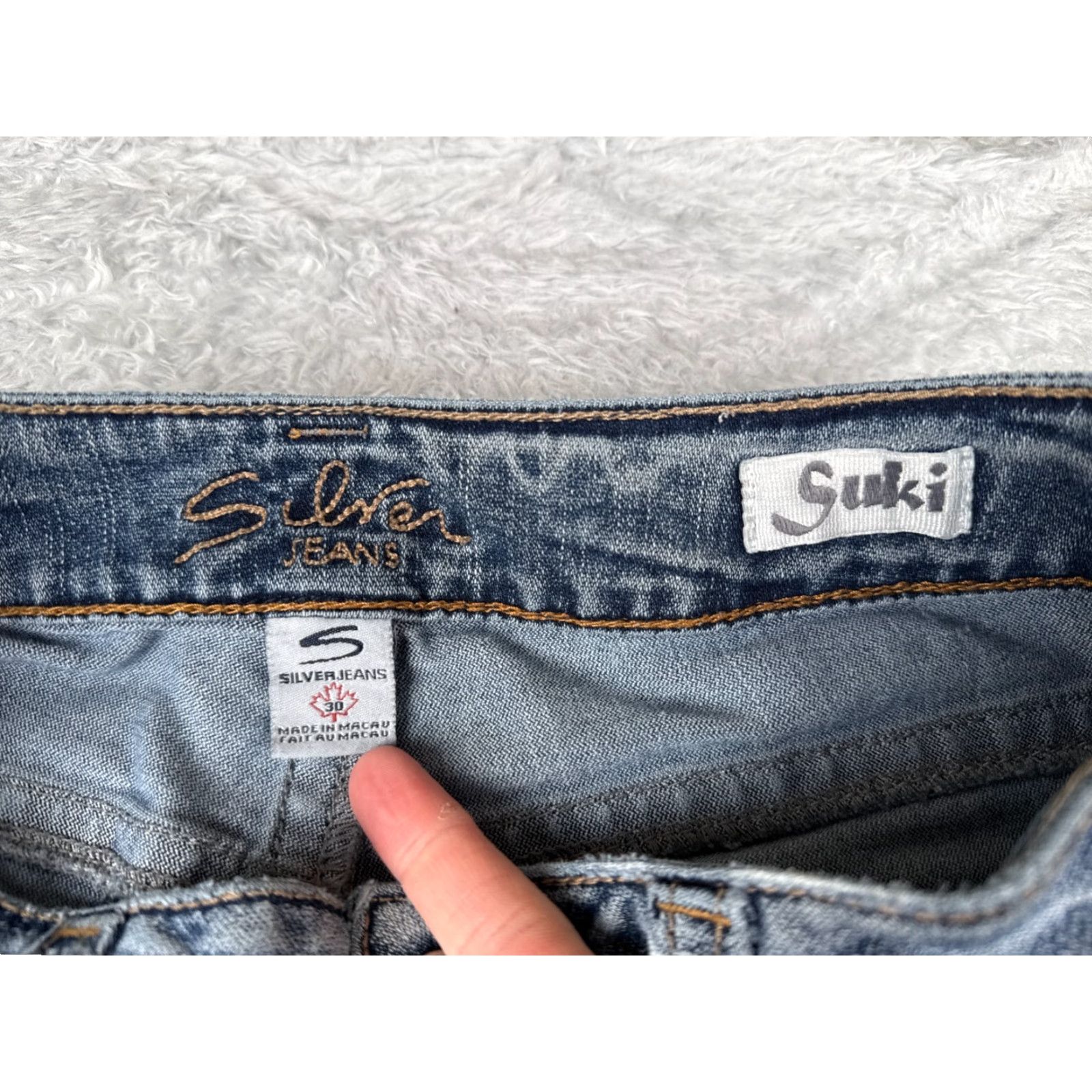 Silver Jeans Co. Silver Jeans Suki Womens Jeans Bootcut 30x29 Blue Denim Distressed Cotton Regular 5-Pocket Pocket Style MId Rise - Silver Jeans Size 30" / US 8 / IT 44 - 6 Thumbnail