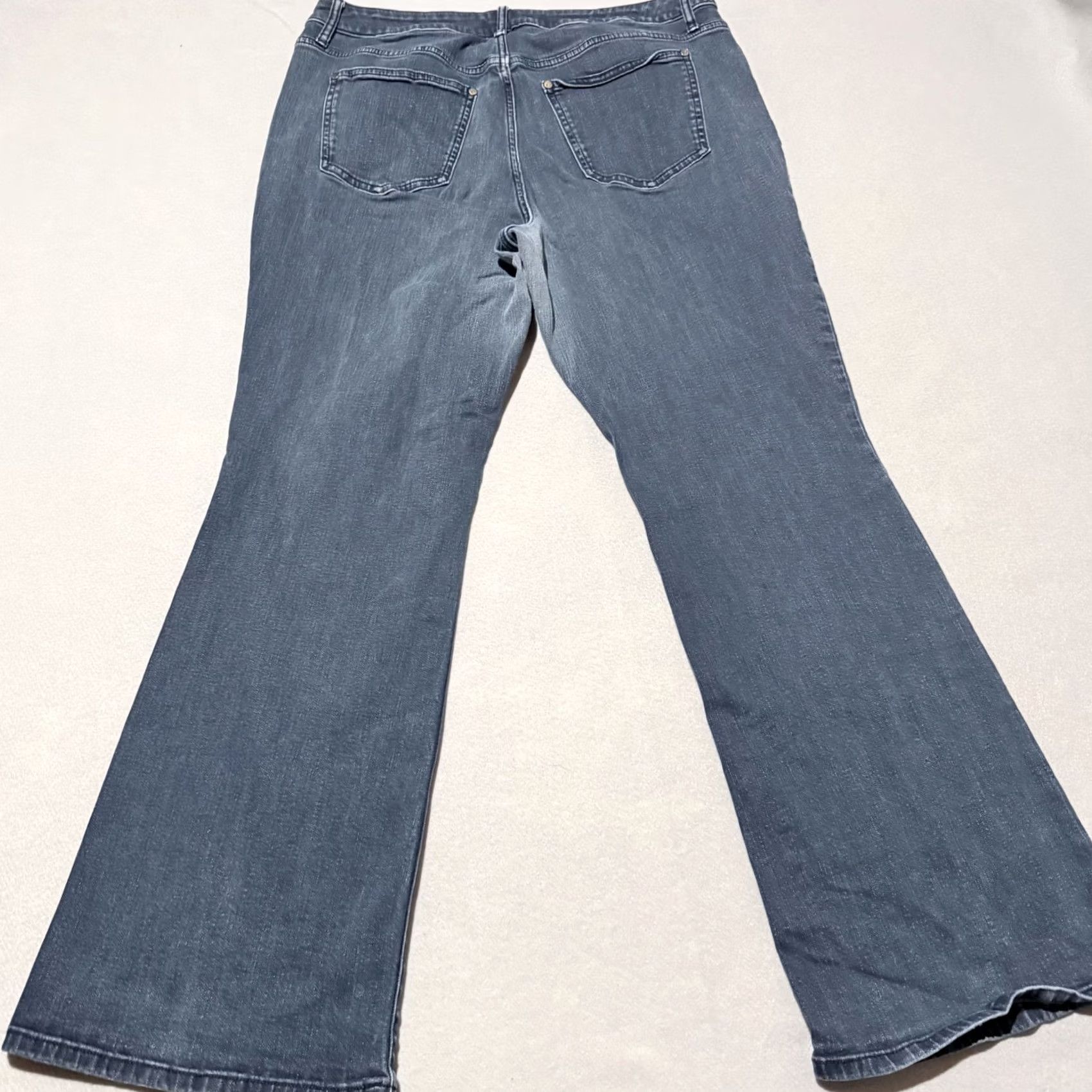 Vera Wang VINTAGE Simply Vera Vera Wang Bootcut Jeans Women's Blue Denim Mid-Rise Stretch - 16W Size 38" / US 16 / IT 52 - 6 Thumbnail