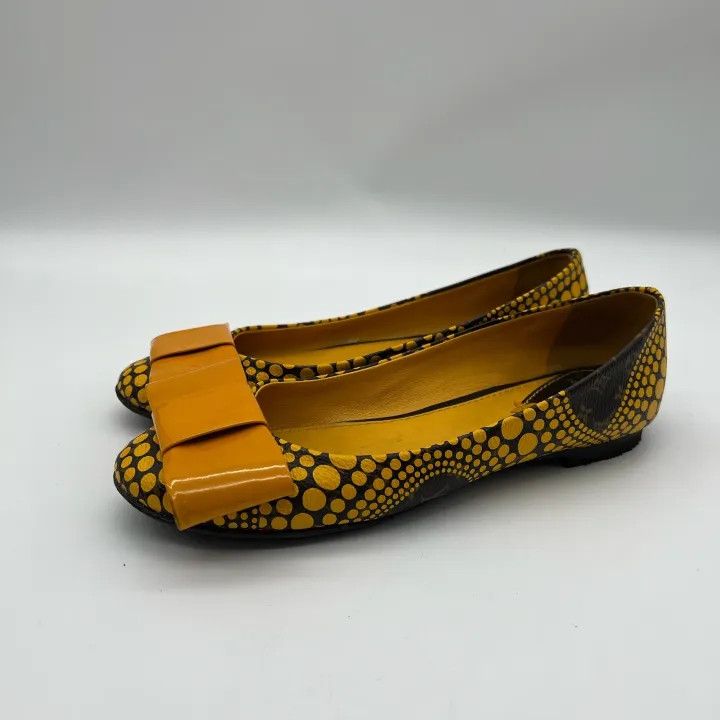 Louis Vuitton Louis Vuitton x Yayoi Kusama Yellow Flats 0079 Size US 6 / IT 36 - 1 Thumbnail