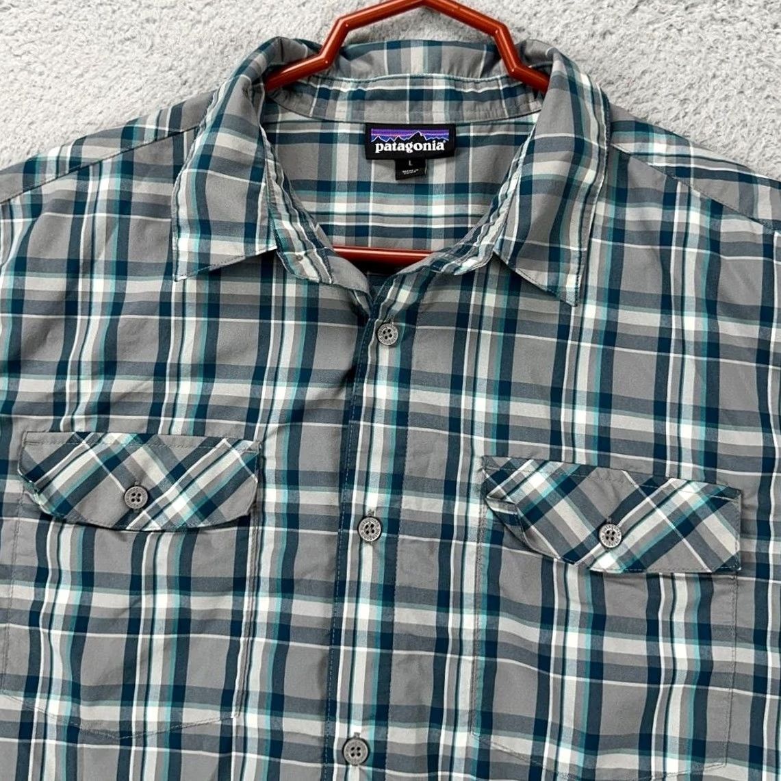 Patagonia Patagonia Shirt Mens Large Teal Grey Plaid Button Up Short Sleeve Pockets Outdoor Size US L / EU 52-54 / 3 - 7 Thumbnail