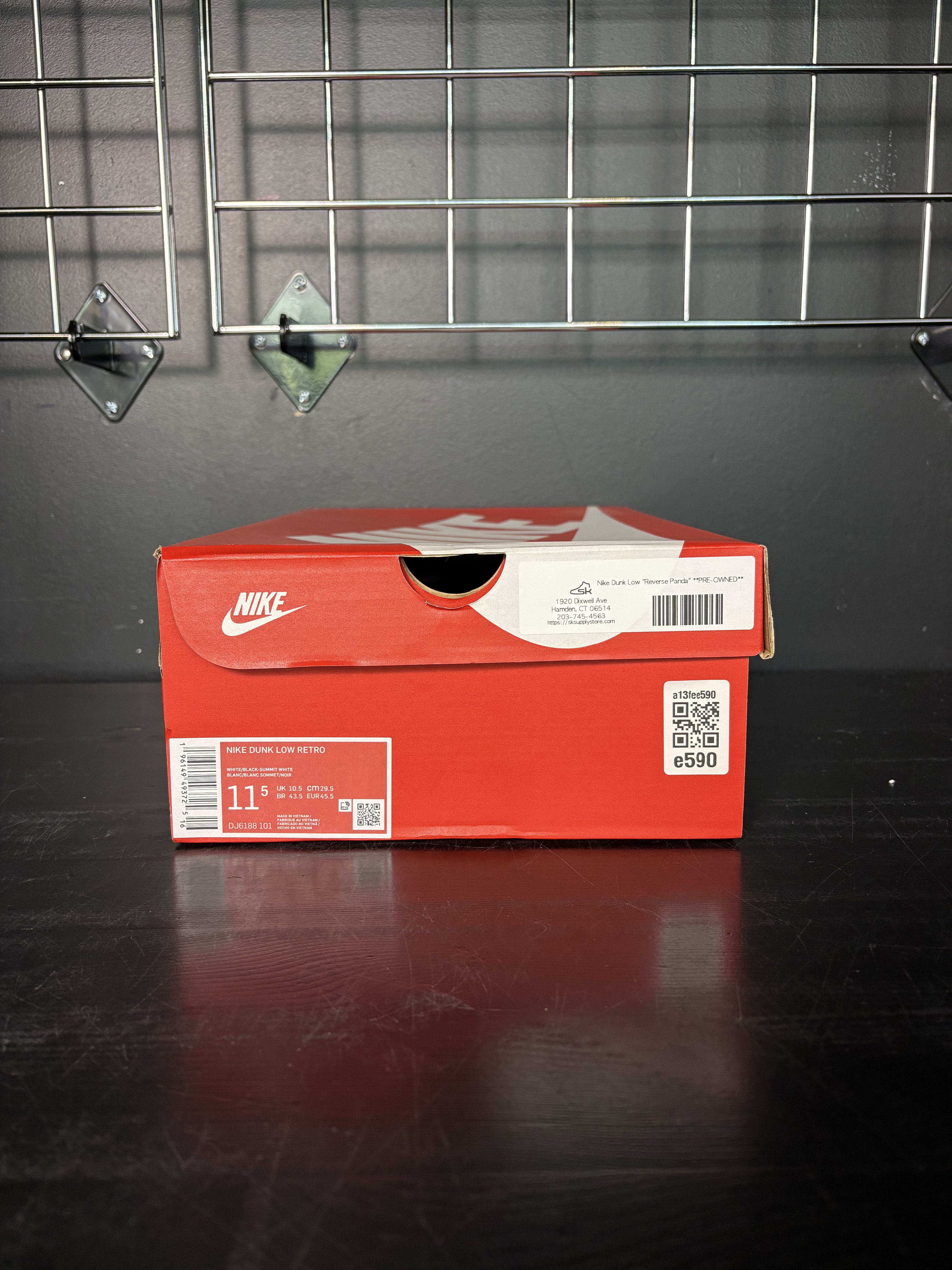 Nike Nike Dunk Low "Reverse Panda" **PRE-OWNED** - Size 11.5 Size US 11.5 / EU 44-45 - 7 Thumbnail