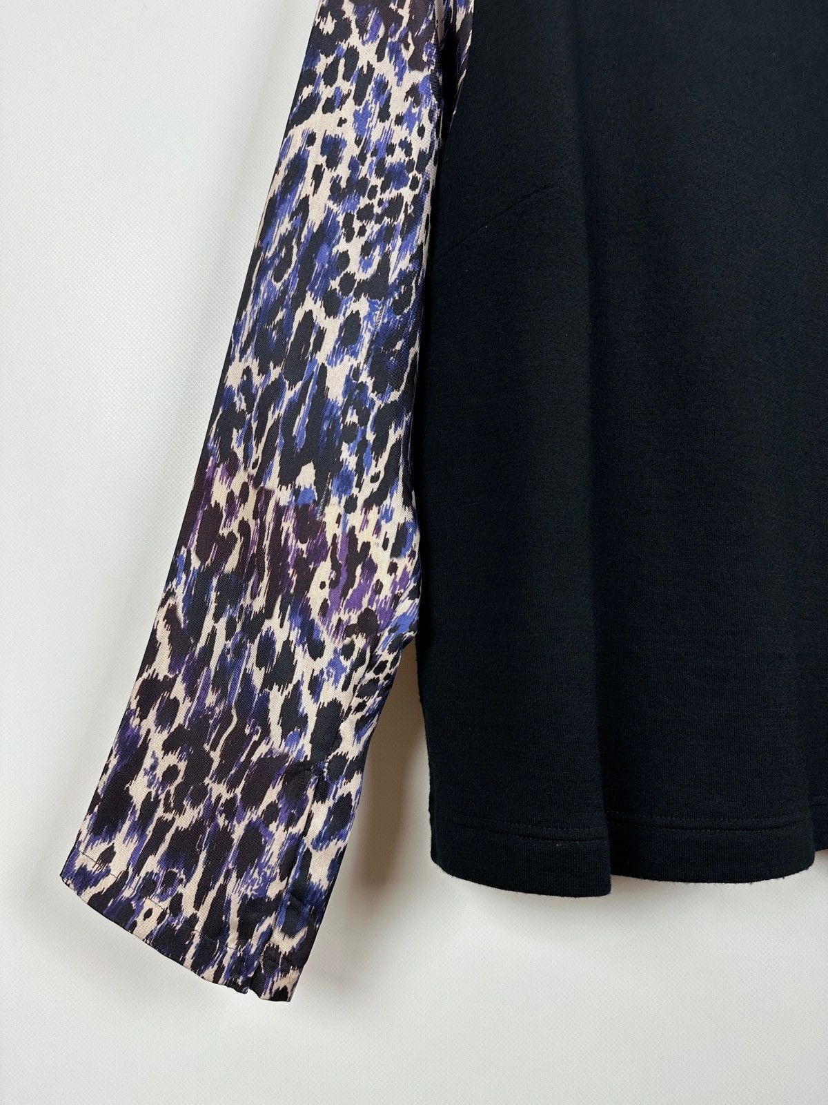 Dries Van Noten Dries Van Noten Black Wool / Leopard Silk Sleeve Sweater Size M / US 6-8 / IT 42-44 - 8 Thumbnail