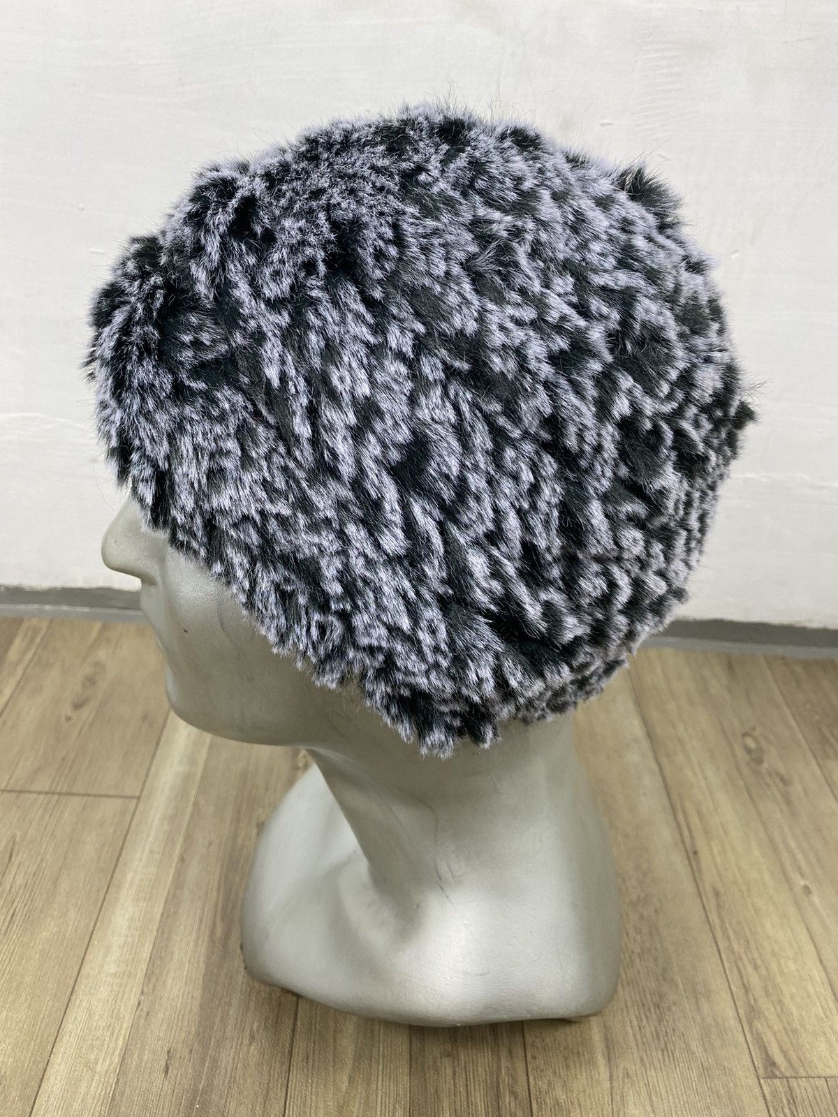 Japanese Brand Unknown Japanese Fur Beanie Hats Size ONE SIZE - 3 Thumbnail