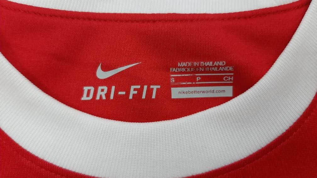 Nike ARSENAL NIKE HOME JERSEY 2009/10, Size Small, WILLSHERE#19 Size US S / EU 44-46 / 1 - 3 Thumbnail