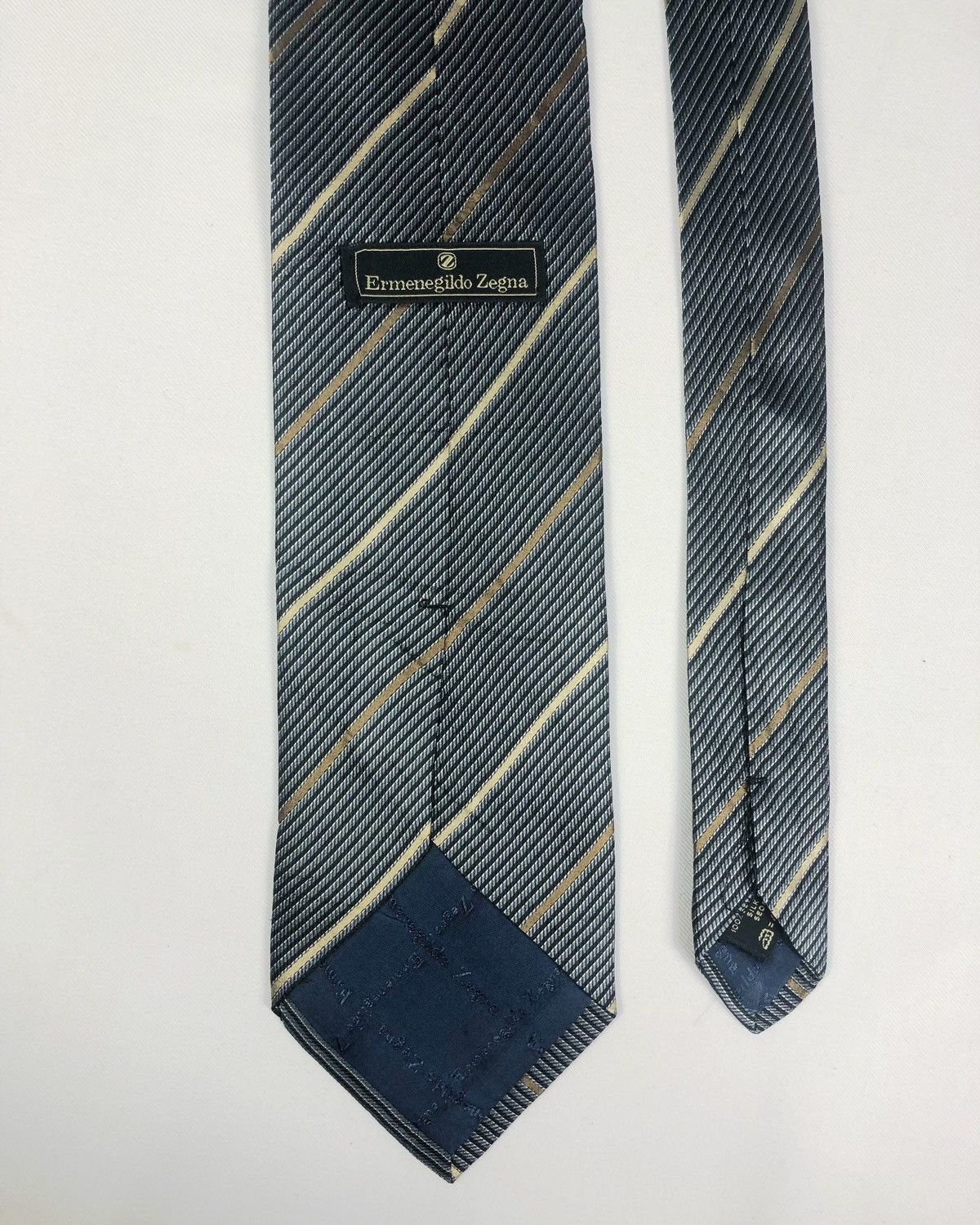 Ermenegildo Zegna Rare Ermenegildo Zegna Stripes Silk Tie Made in Italy Size ONE SIZE - 4 Thumbnail