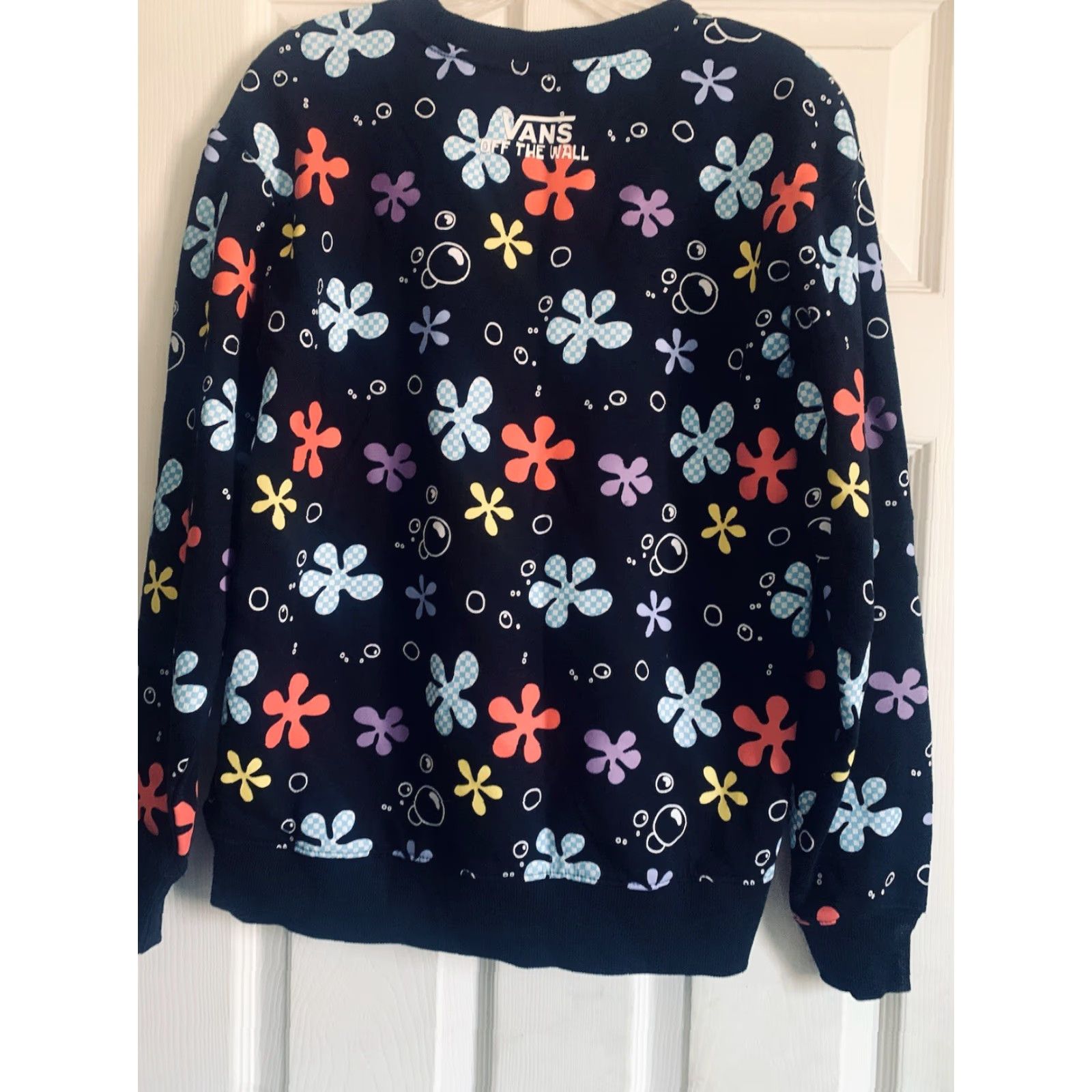 Vans VANS SpongeBob Aloha Crewneck Sweatshirt XS Women Multicolor Long Sleeve Pullover Limited Edition Size XS / US 0-2 / IT 36-38 - 6 Thumbnail