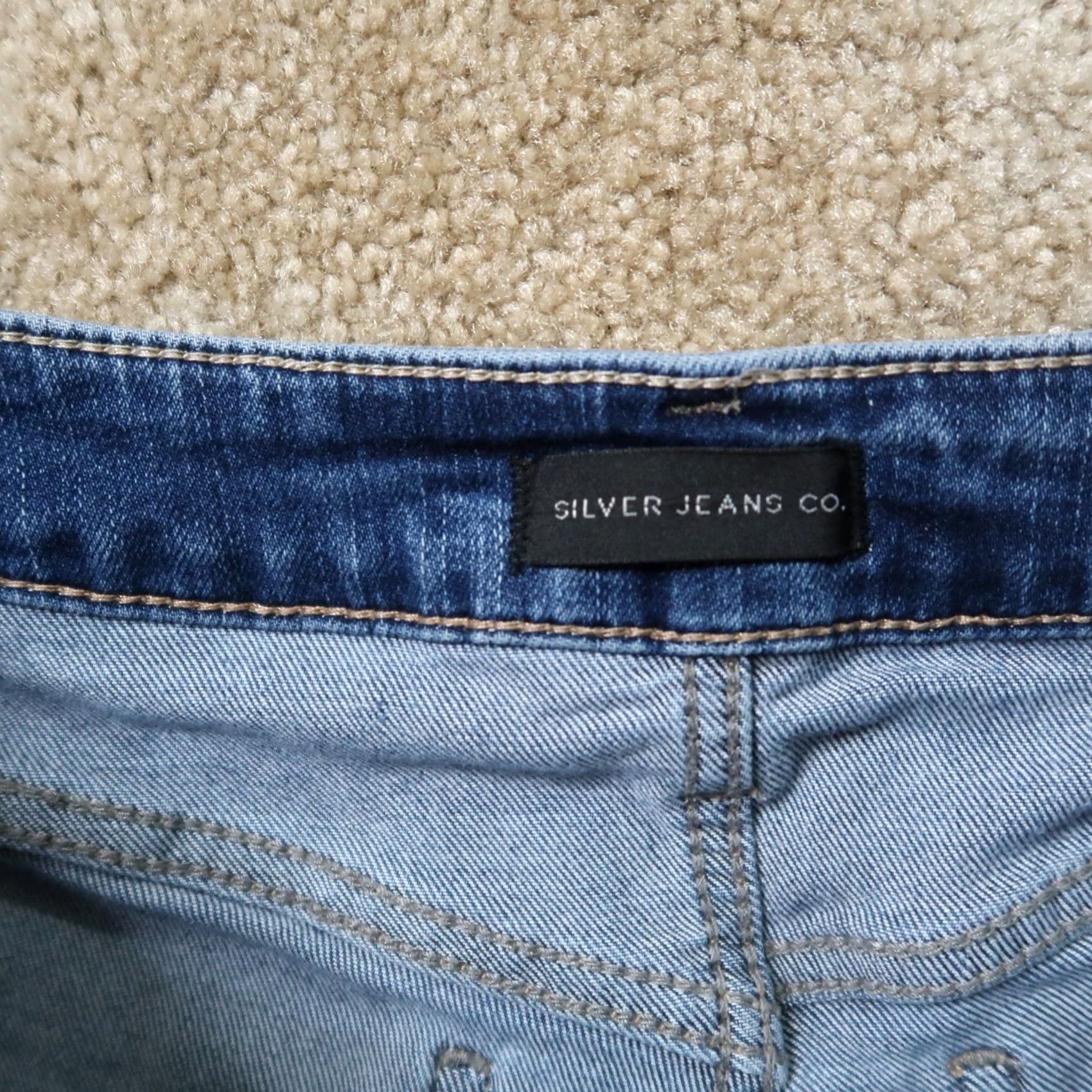 Silver Jeans Co. VINTAGE Silver Jeans Boyfriend Shorts Women 28 Blue Denim Light Wash Stretch 5-Pocket Size 28" / US 6 / IT 42 - 2 Thumbnail