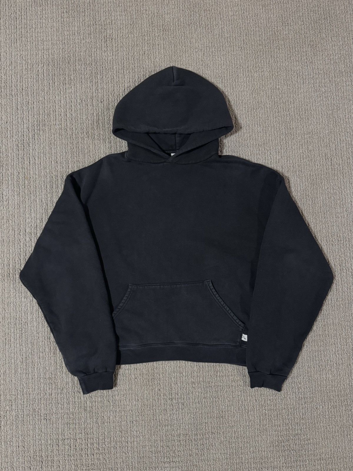 AKIMBO CLUB フーディー　Mサイズ AKIMBO ZIP-UP HOODIE - FADED BLACK