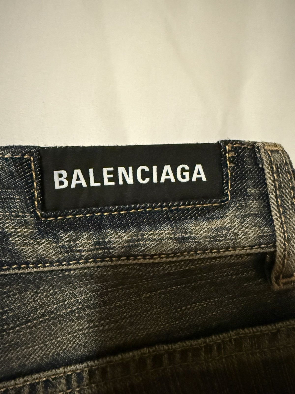 Balenciaga Balenciaga Distressed Indigo Ring Denim Shorts Size US 28 / EU 44 - 3 Thumbnail