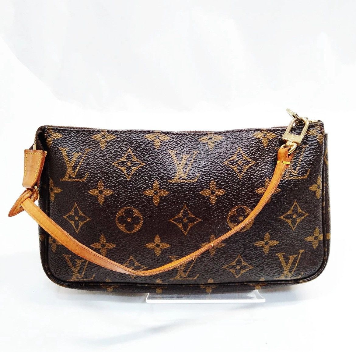 Louis Vuitton Louis Vuitton Pochette Size ONE SIZE - 1 Thumbnail