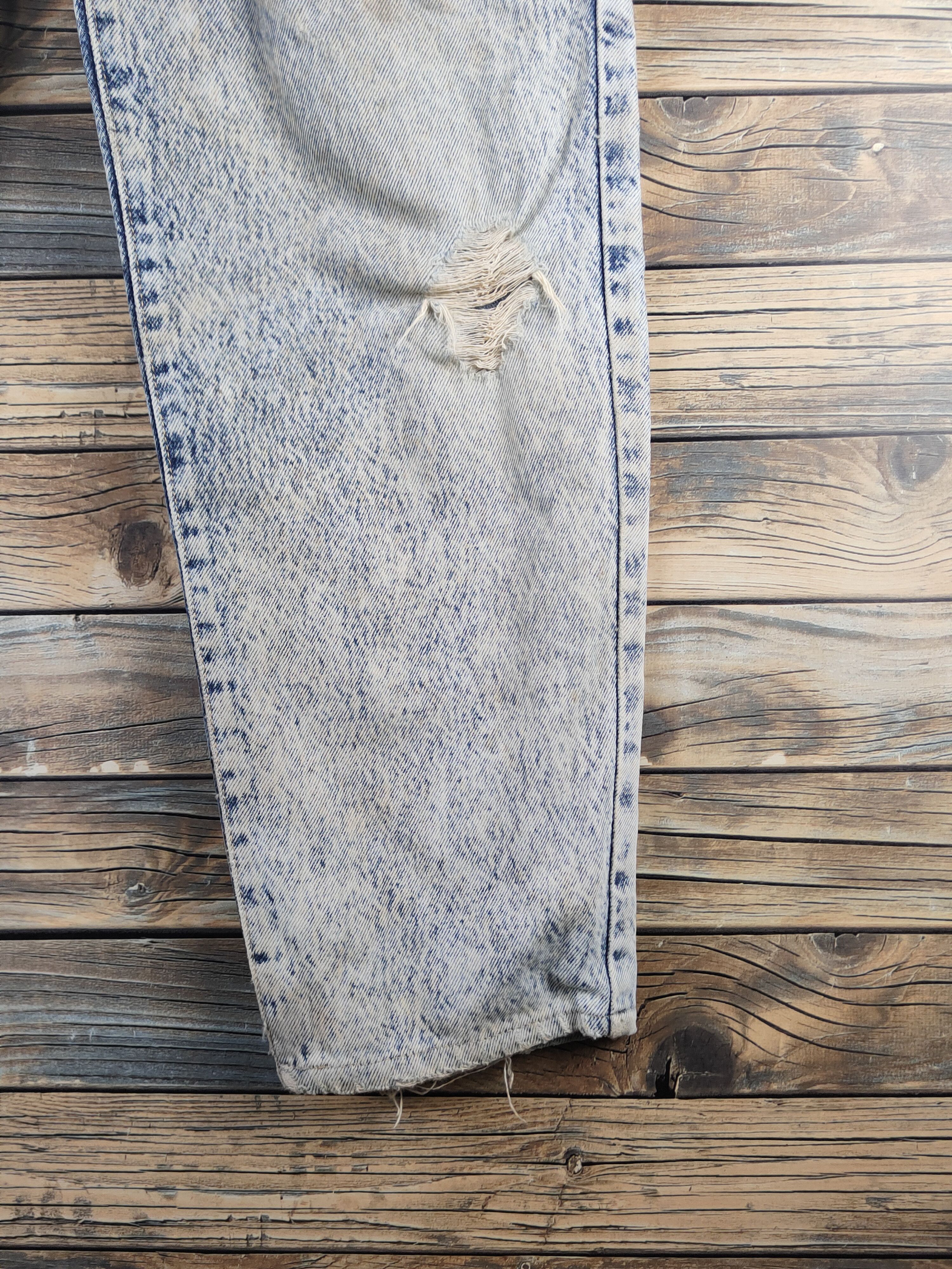 Wrangler DL Wrangler Vintage Blue Distressed Ripped Jeans #46-628 Size US 29 - 6 Thumbnail