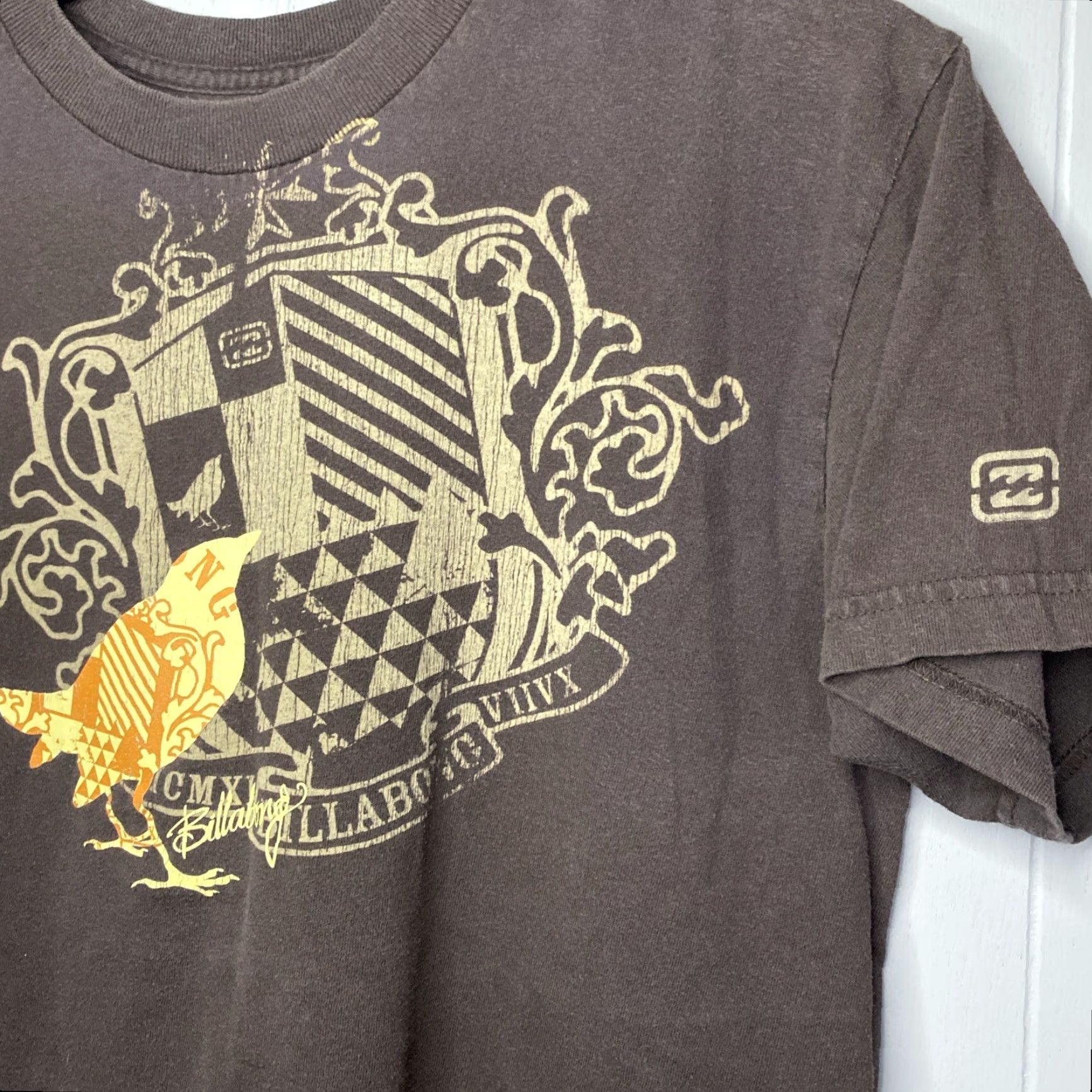 Billabong VINTAGE Billabong T-Shirt Mens M Graphic Print Crew Neck Short Sleeve Brown Black Graphic Punk Grunge Skater 2000s Y2k Goth Retro Surf Rock Mens Size US M / EU 48-50 / 2 - 2 Thumbnail
