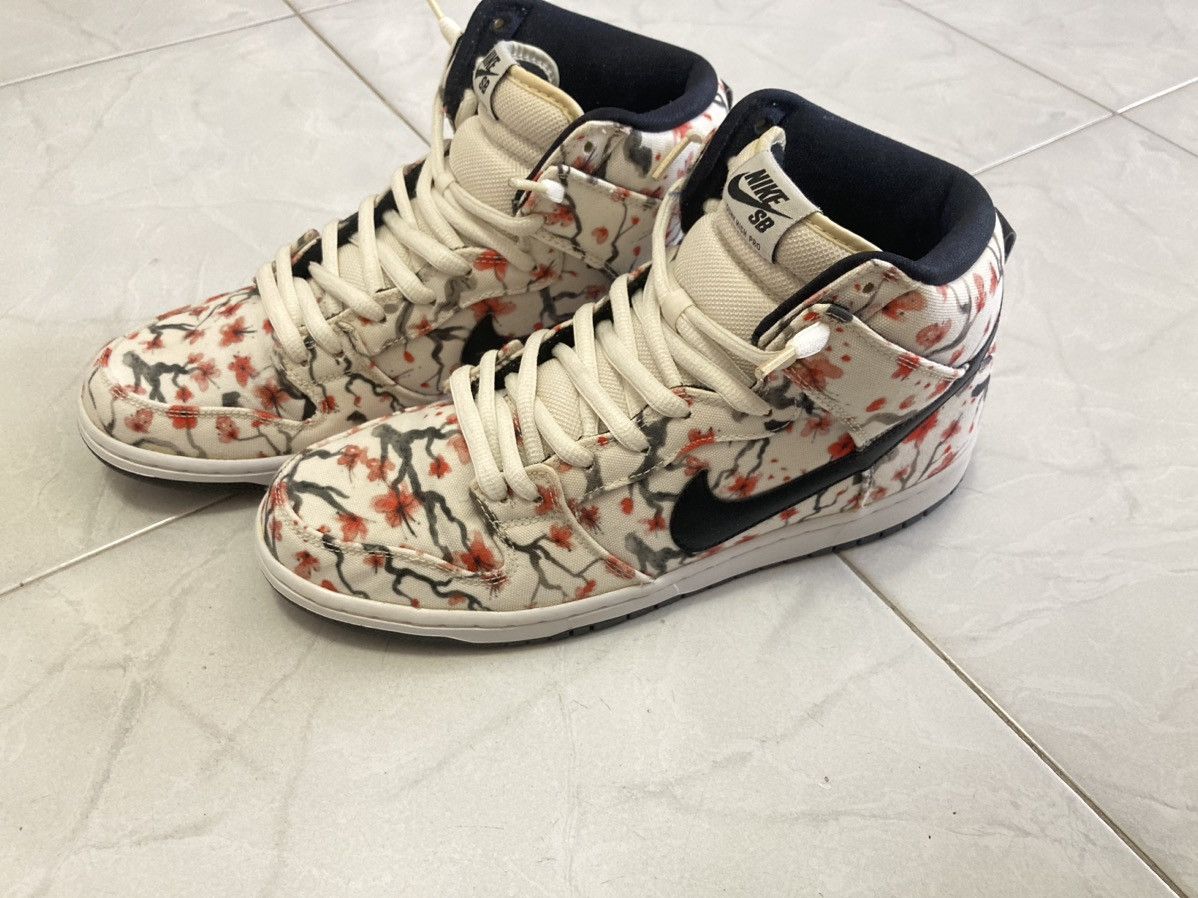 Nike Nike dunk high cherry blossom Size US 11 / EU 44 - 1 Thumbnail