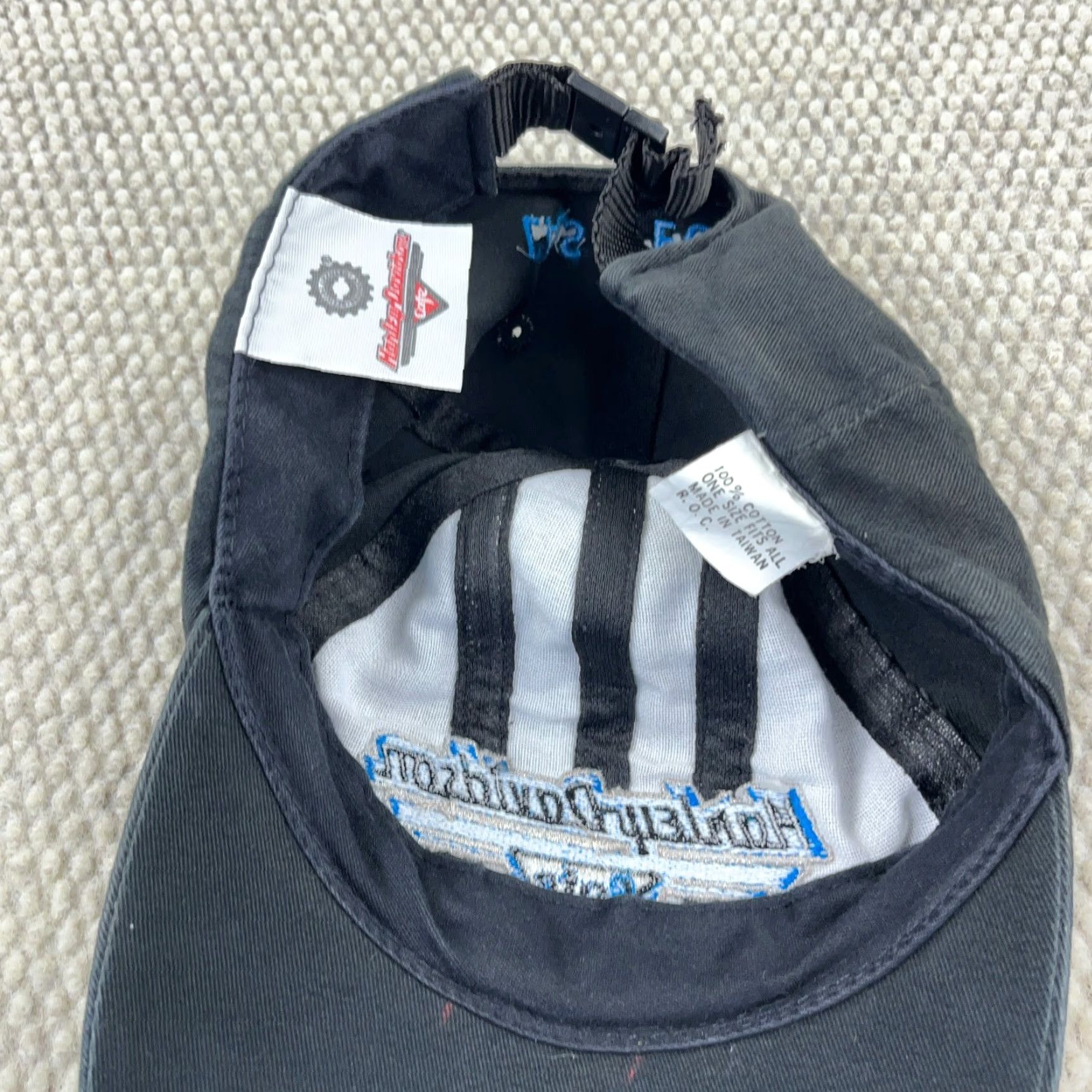 Harley Davidson VINTAGE Harley-Davidson Dad Hat Cap Baseball Hat One Size Black Logo Adjustable Men Adults Black Harley-Davidson Cap 90s Biker Retro Mens Size ONE SIZE - 6 Thumbnail