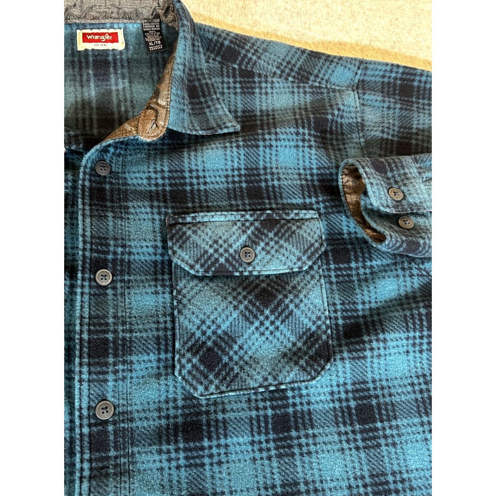 Wrangler Wrangler Flannel Shirt Mens XL Blue Plaid Button Shacket Jacket Workwear Outdoor Size US XL / EU 56 / 4 - 2 Thumbnail