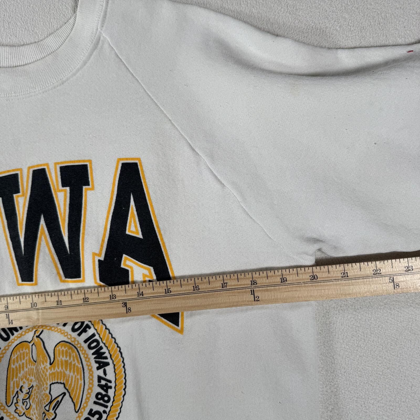 NCAA Vintage 1980s Iowa University Collegiate Crewneck Sweatshirt Size US S / EU 44-46 / 1 - 5 Thumbnail