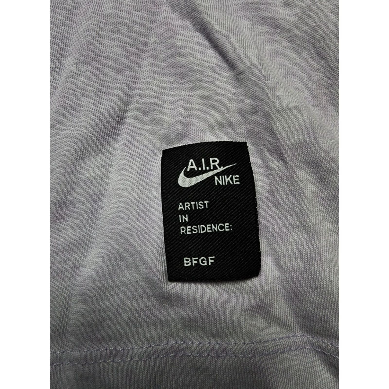 Nike Womens M Nike Artist in Residence: BFGF T-Shirt Short Sleeve Lilac Stone Washed Shirt M Womens Nike Size M / US 6-8 / IT 42-44 - 2 Thumbnail