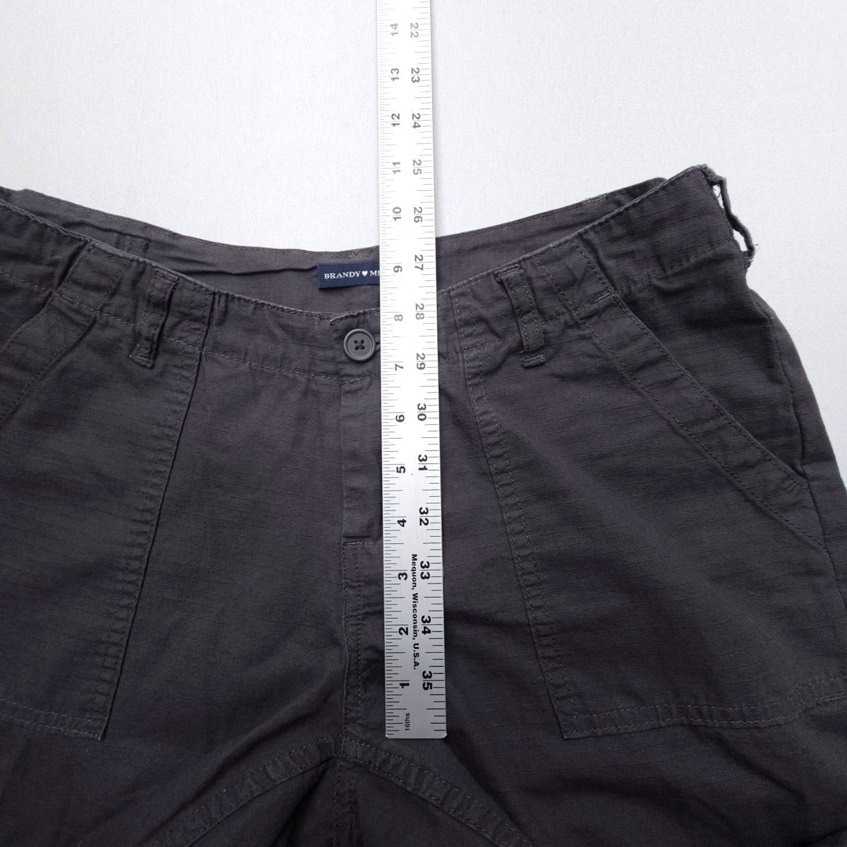Brandy Melville Brandy Melville Parker Cargo Pants Utility Trousers Gray OS Adjustable Women Jeans OS Regular 5-Pocket Design City Vintage No Size 28" / US 6 / IT 42 - 6 Thumbnail