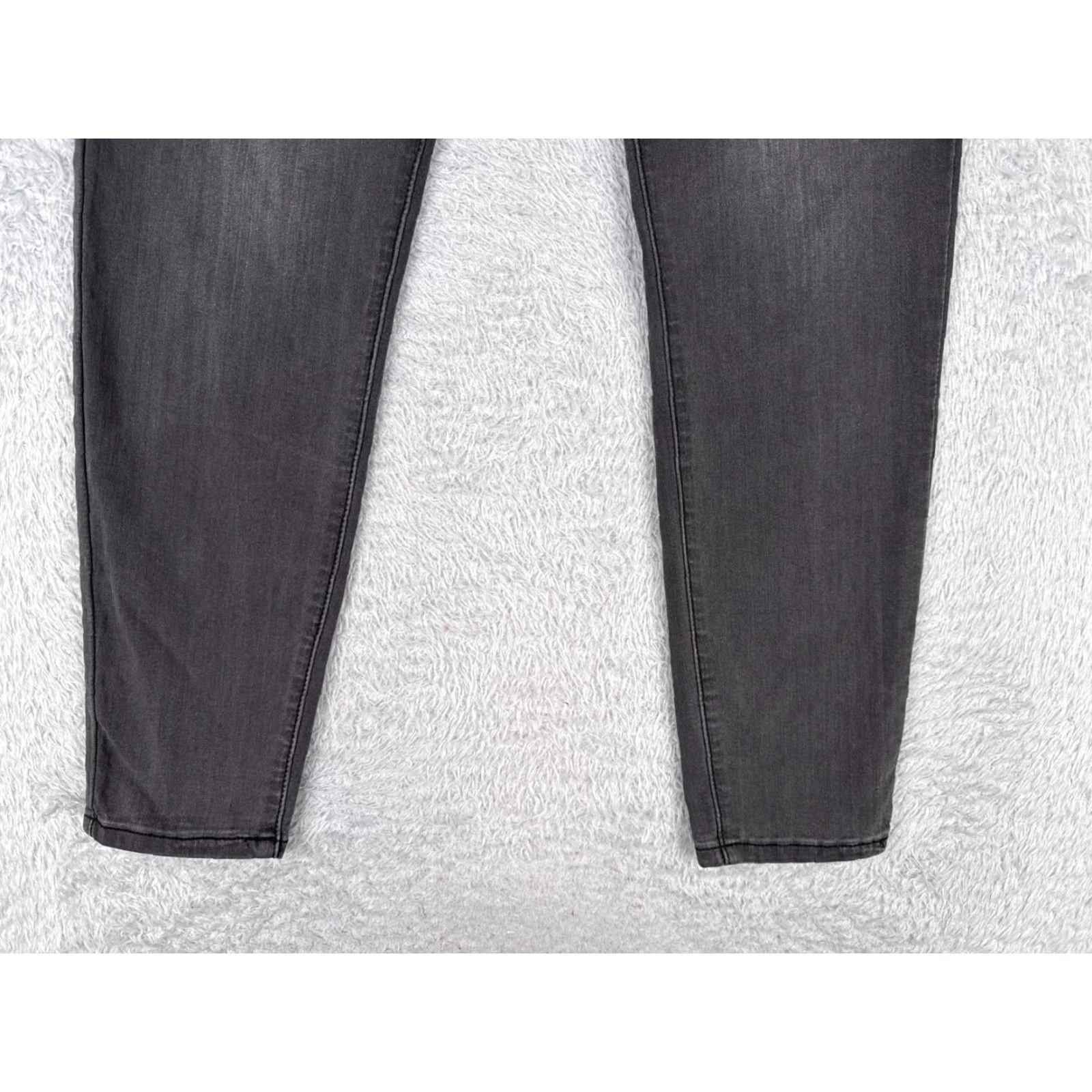 Fashion Nova Fashion Nova Jeans Juniors 13 Black Denim Skinny Rayon Cotton Blend 30x28 Size 34" / US 12 / IT 48 - 2 Thumbnail
