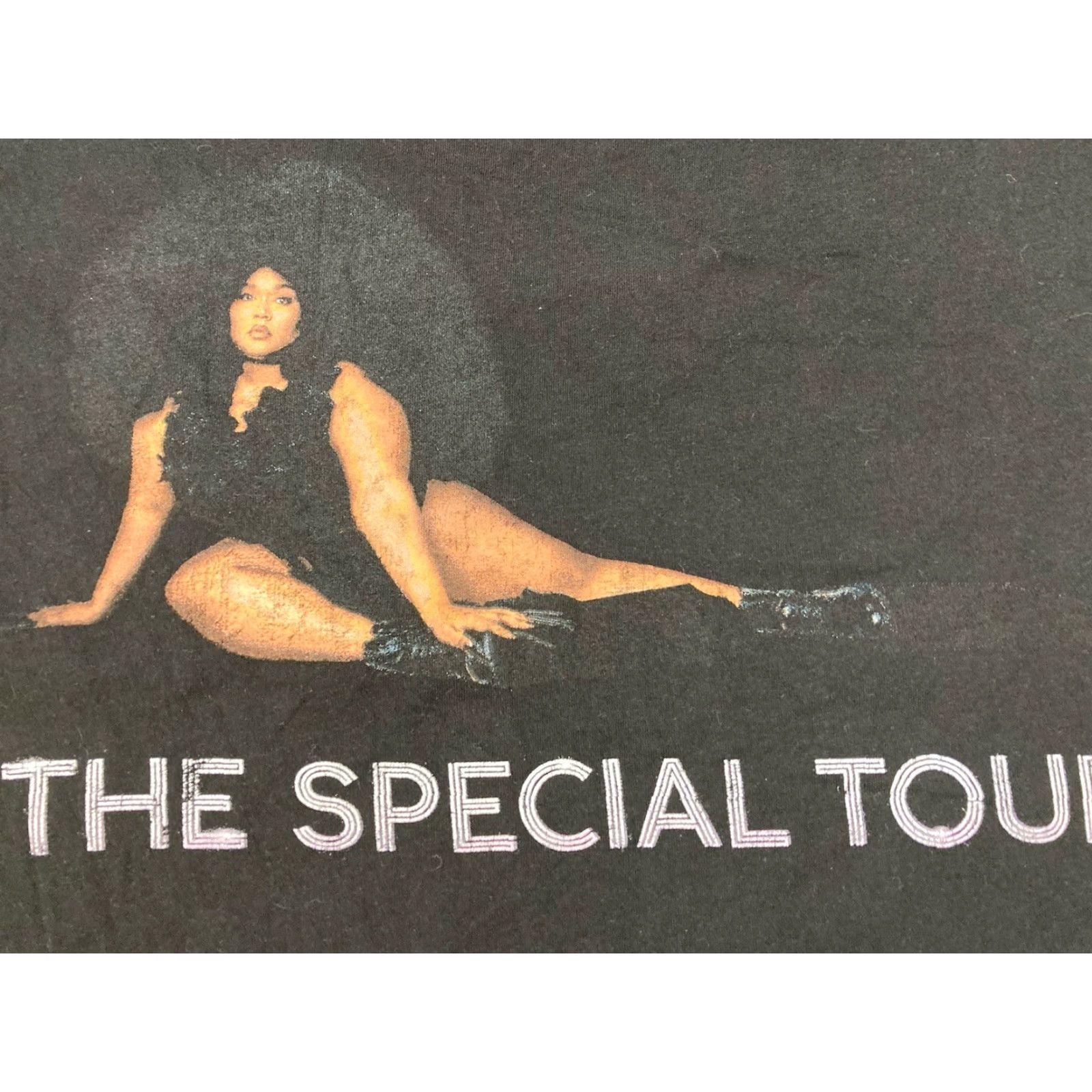Rizzoli VINTAGE Lizzo The Special Tour 2022 Graphic Shirt Women Medium Black Short Sleeve Size M / US 6-8 / IT 42-44 - 2 Thumbnail