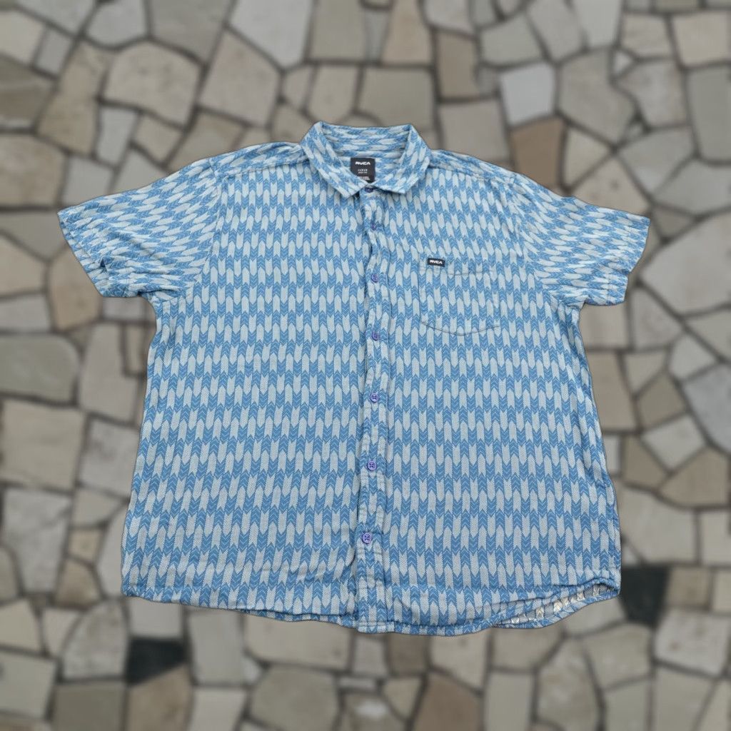 RVCA RVCA Shirt Mens Large Blue Gray Southwestern Geometric Button-Up, Short Sleeve, Cotton, Regular Fit, Beach/Skater style, Collared, Button Size US L / EU 52-54 / 3 - 1 Thumbnail