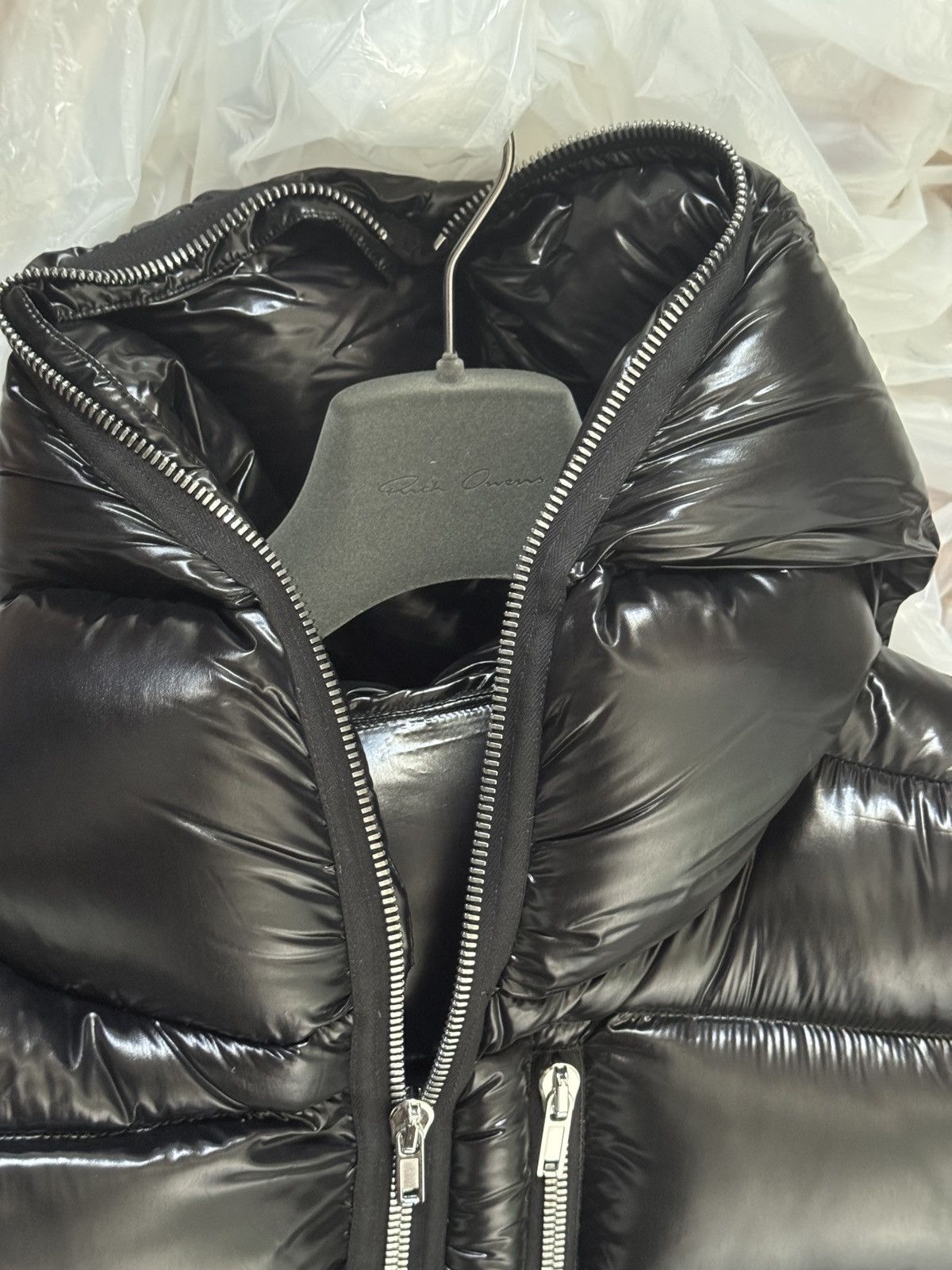 Rick Owens RICK OWENS PORTERVILLE FW24 FULL ZIP LACQUER PUFFER COAT Size US XL / EU 56 / 4 - 4 Thumbnail