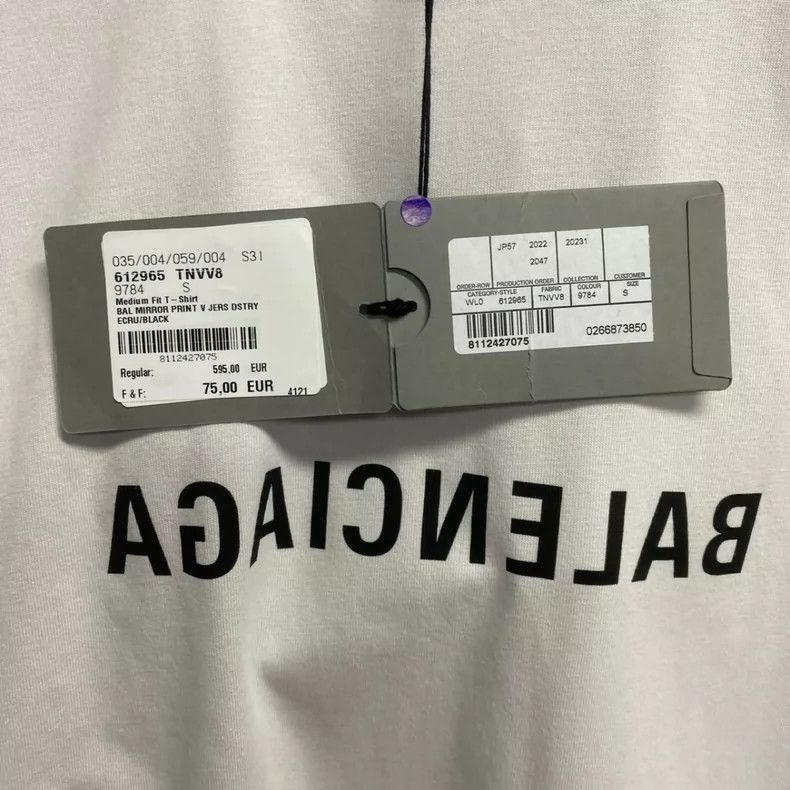 Balenciaga Balenciaga White reverse logo short sleeve Size US S / EU 44-46 / 1 - 7 Thumbnail