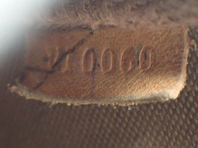 Louis Vuitton Louis Vuitton Pochette Accessory Pouch Monogram M51980 Size ONE SIZE - 20 Thumbnail