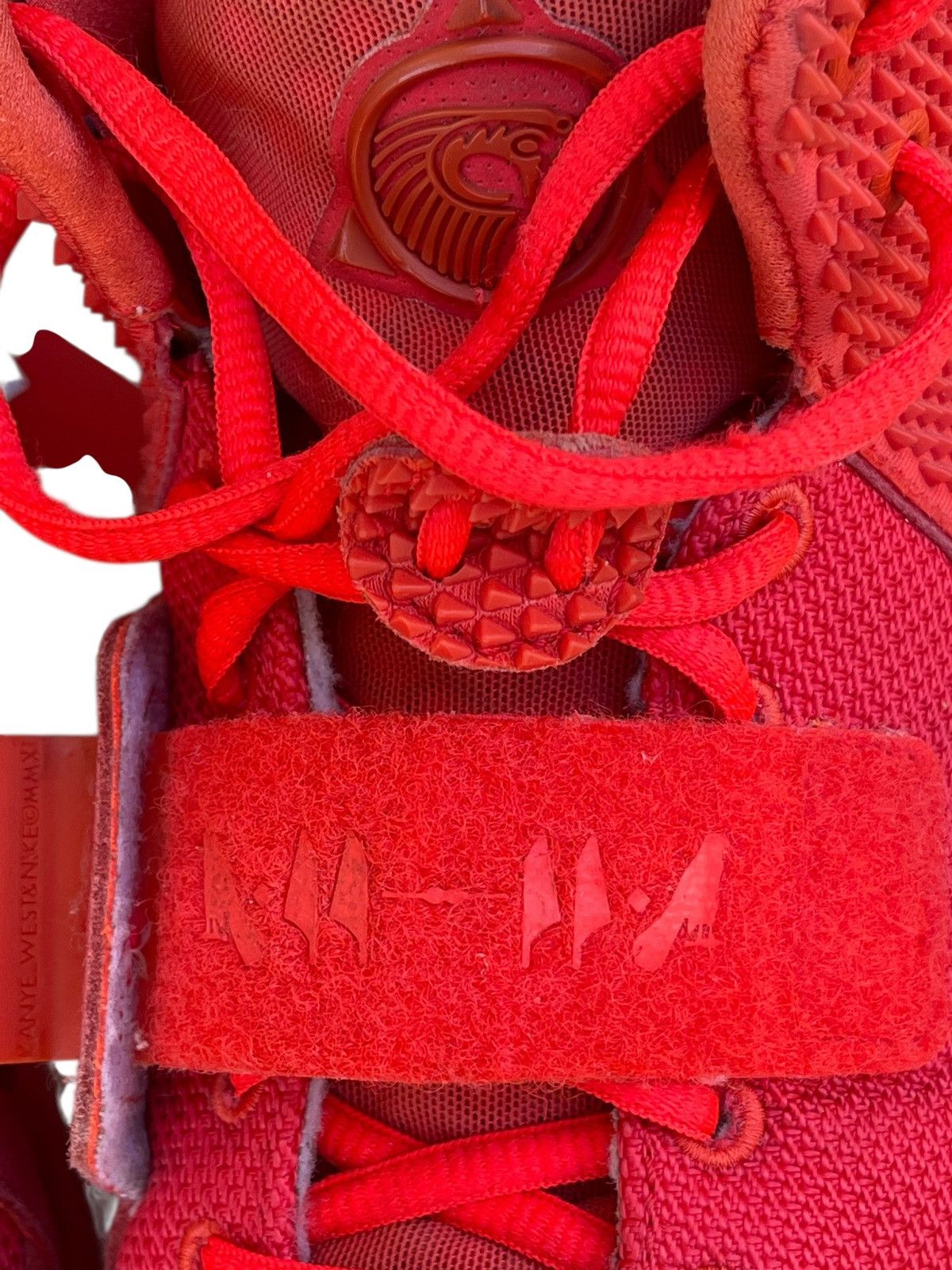 Kanye West × Nike Nike Yeezy red Octobers Size US 9.5 / EU 42-43 - 13 Thumbnail