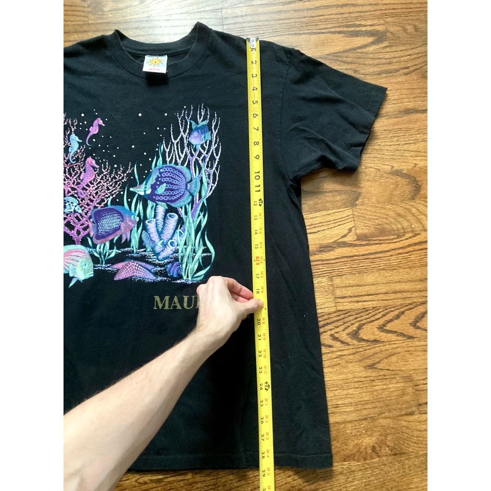 Vintage VINTAGE Sunshine T Hawaii Maui Fish Shirt Womens XL Black Made In USA Single Stitch Shirt Women XL Black Fish Hawaiian Size XL / US 12-14 / IT 48-50 - 6 Thumbnail