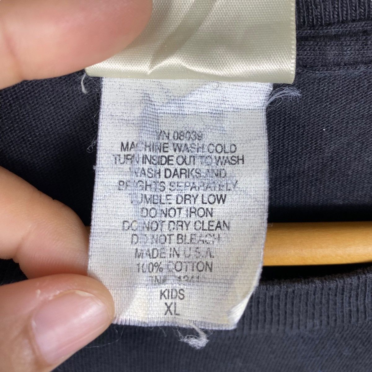L.L. Bean Vintage 90's L.L. BEAN Night Camp Panorama Graphic Tee Size US M / EU 48-50 / 2 - 7 Thumbnail