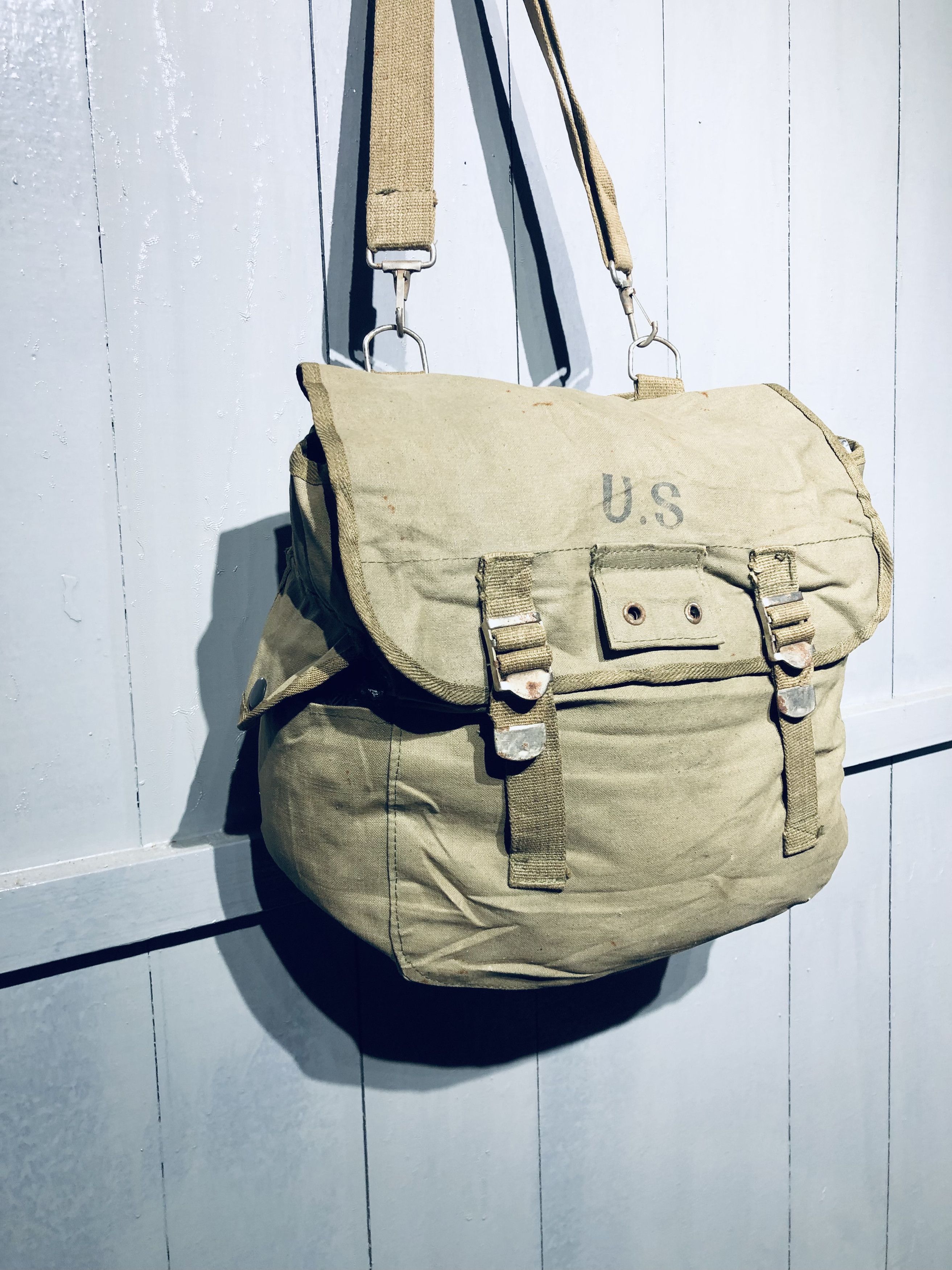 Other Vintage U.S Army Canvas Style Messenger/ Crossbody Bag Size ONE SIZE - 1 Thumbnail