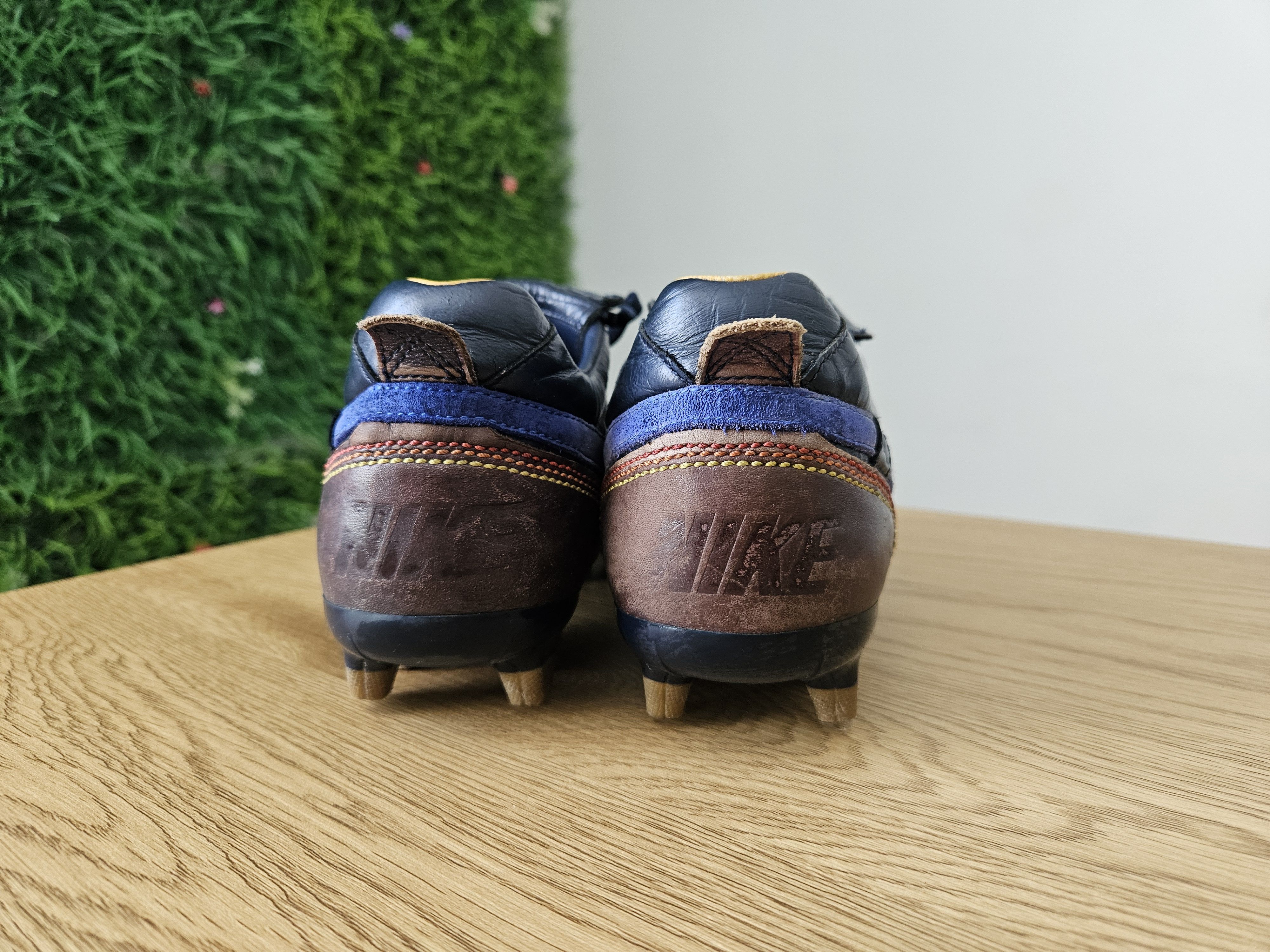 Nike Nike x Ronaldinho x retro Size US 5.5 / EU 38 - 5 Thumbnail