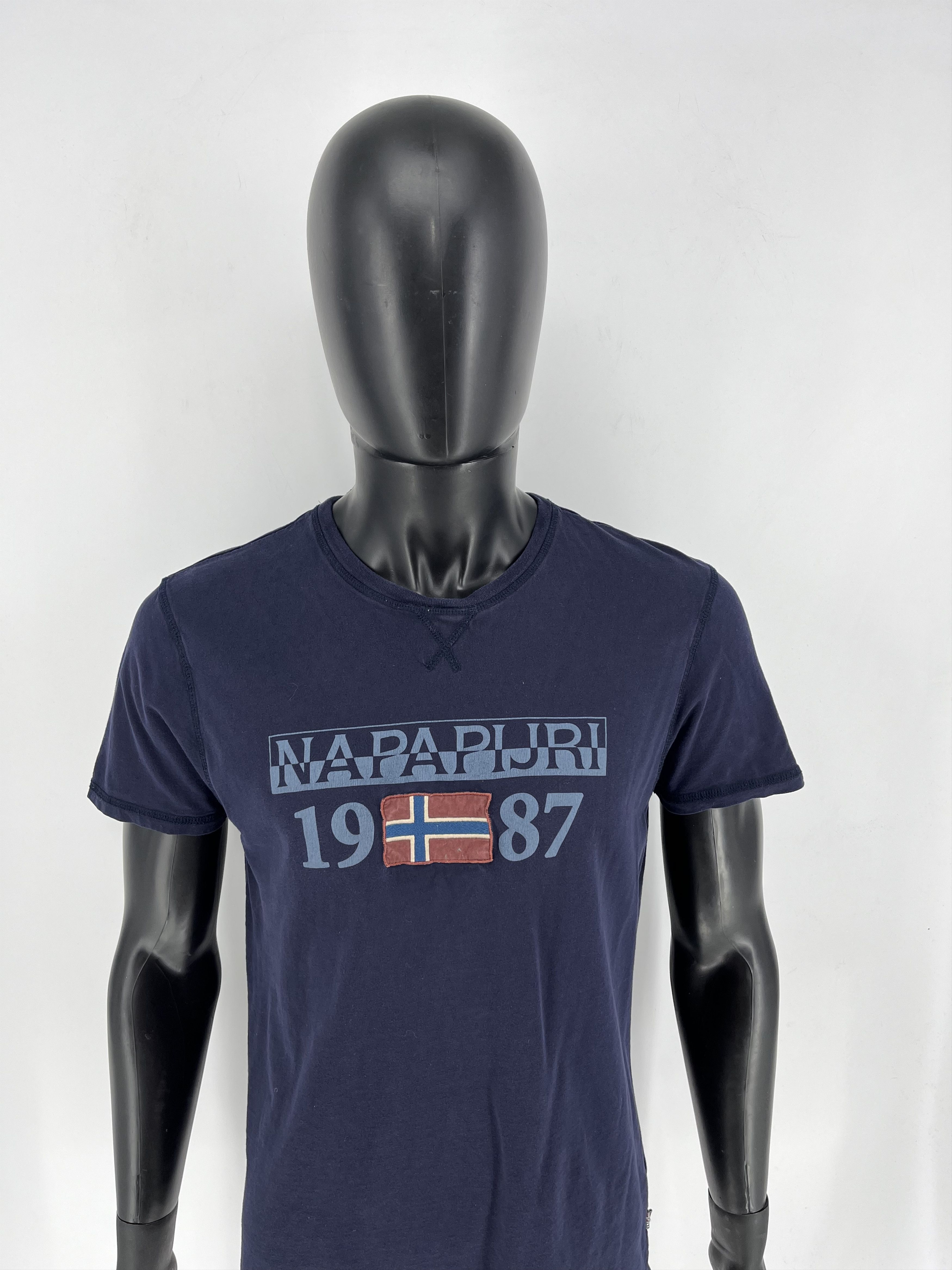 Napapijri × Vintage Vintage Napapijri Geographic Designer Fashion Style Shirt Size US L / EU 52-54 / 3 - 5 Thumbnail