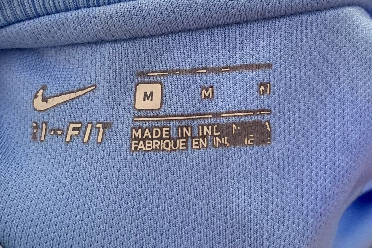 Nike Manchester City 2017/18 Nike Home Soccer Jersey Size-M Size US M / EU 48-50 / 2 - 5 Thumbnail