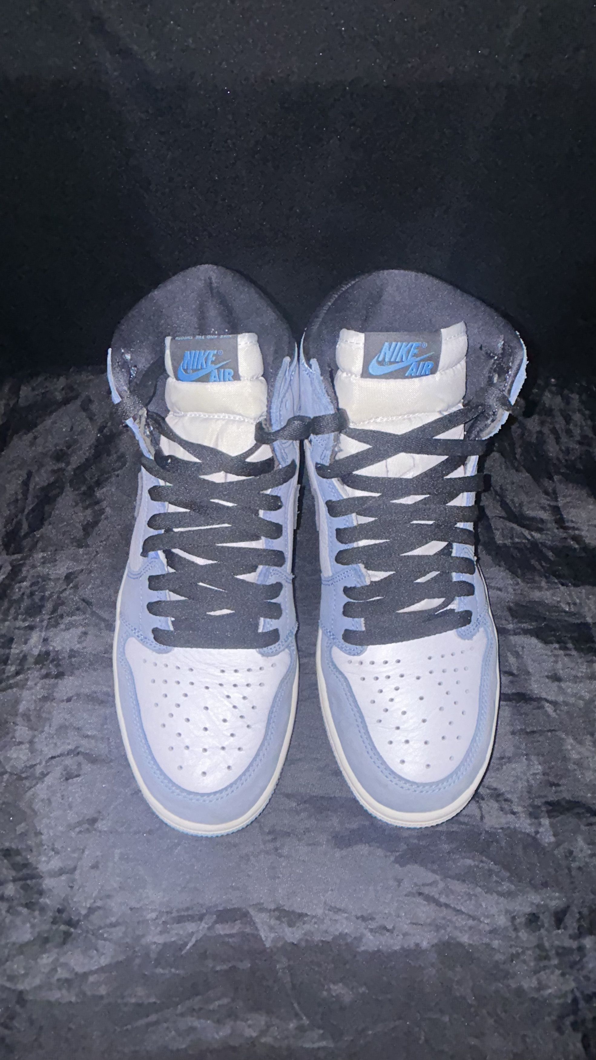 Nike Air Jordan 1 Retro High OG “University Blue” Men’s Size 9.5 Size US 9.5 / EU 42-43 - 3 Thumbnail