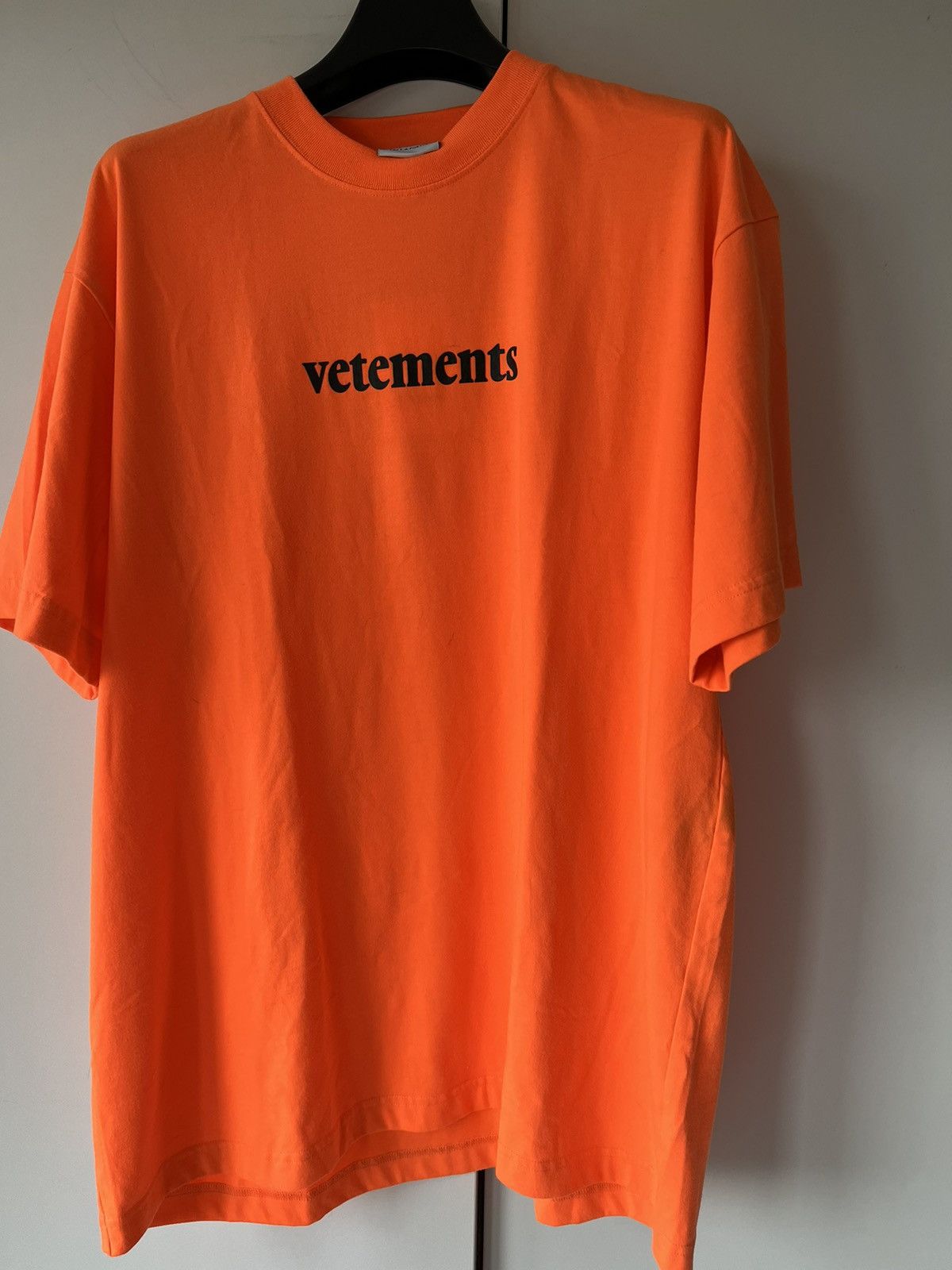 Vetements BNWT Demna Vetements express label T-shirt Size US M / EU 48-50 / 2 - 1 Thumbnail